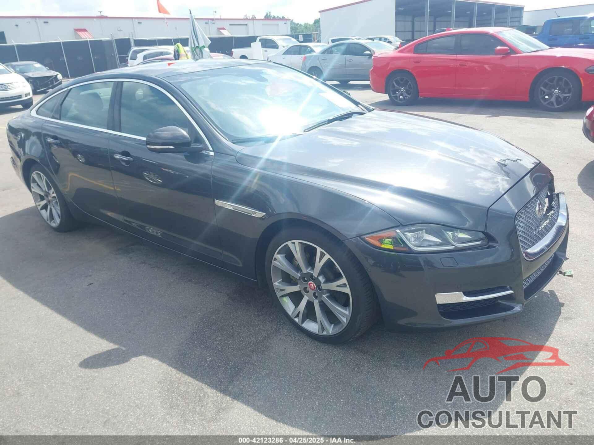 JAGUAR XJ 2016 - SAJWA2G75G8V92949