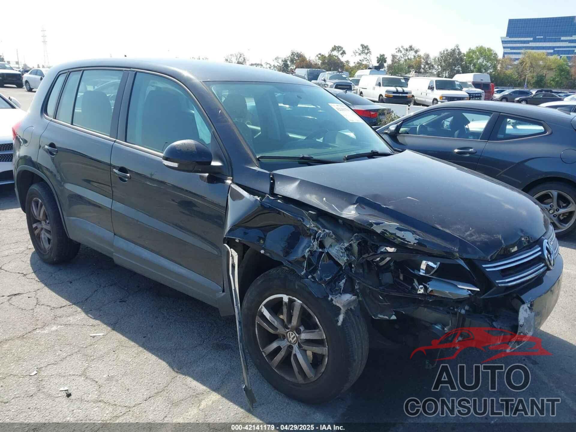 VOLKSWAGEN TIGUAN 2014 - WVGAV3AXXEW596026