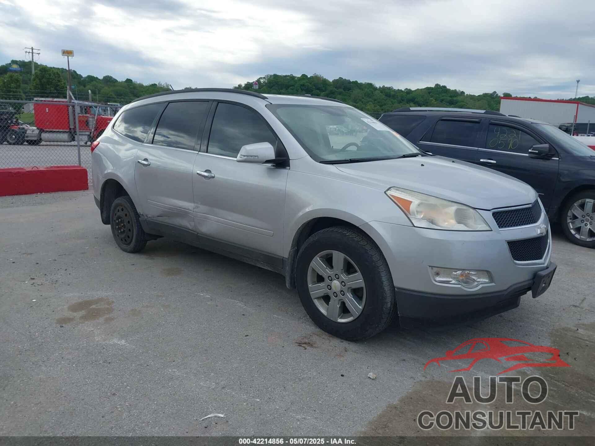 CHEVROLET TRAVERSE 2010 - 1GNLVGED8AJ268302