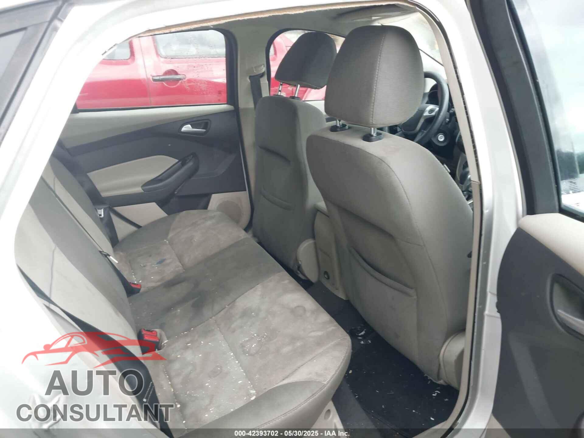 FORD FOCUS 2014 - 1FADP3F29EL243714