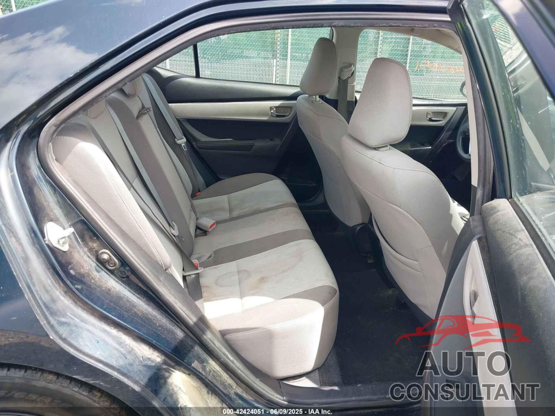 TOYOTA COROLLA 2019 - 2T1BURHE2KC134275
