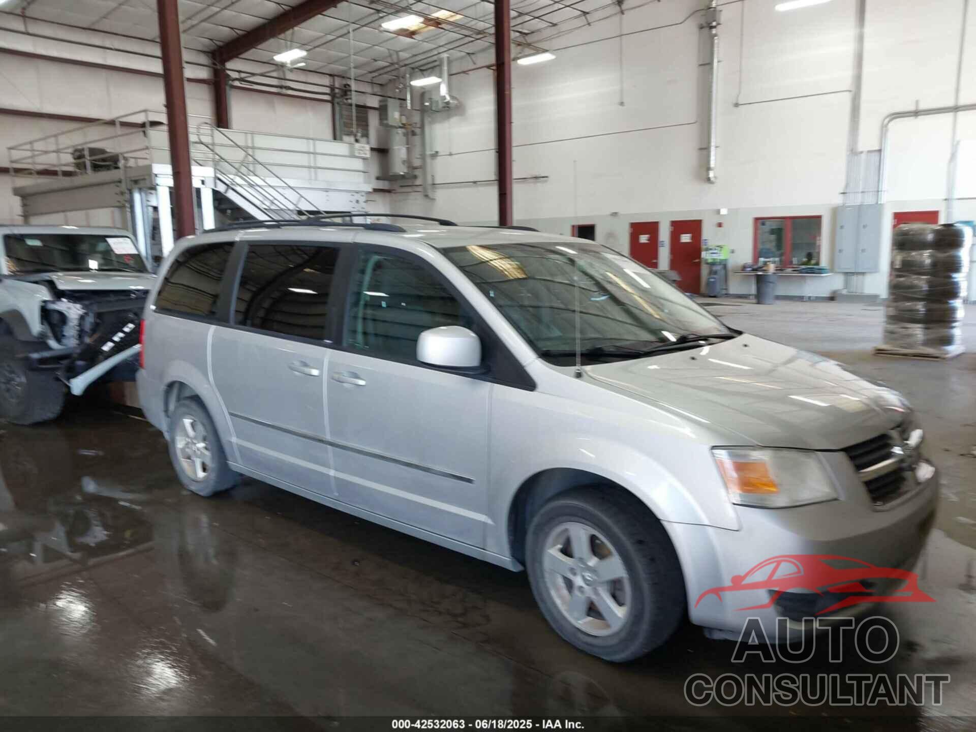 DODGE GRAND CARAVAN 2010 - 2D4RN5D11AR483260