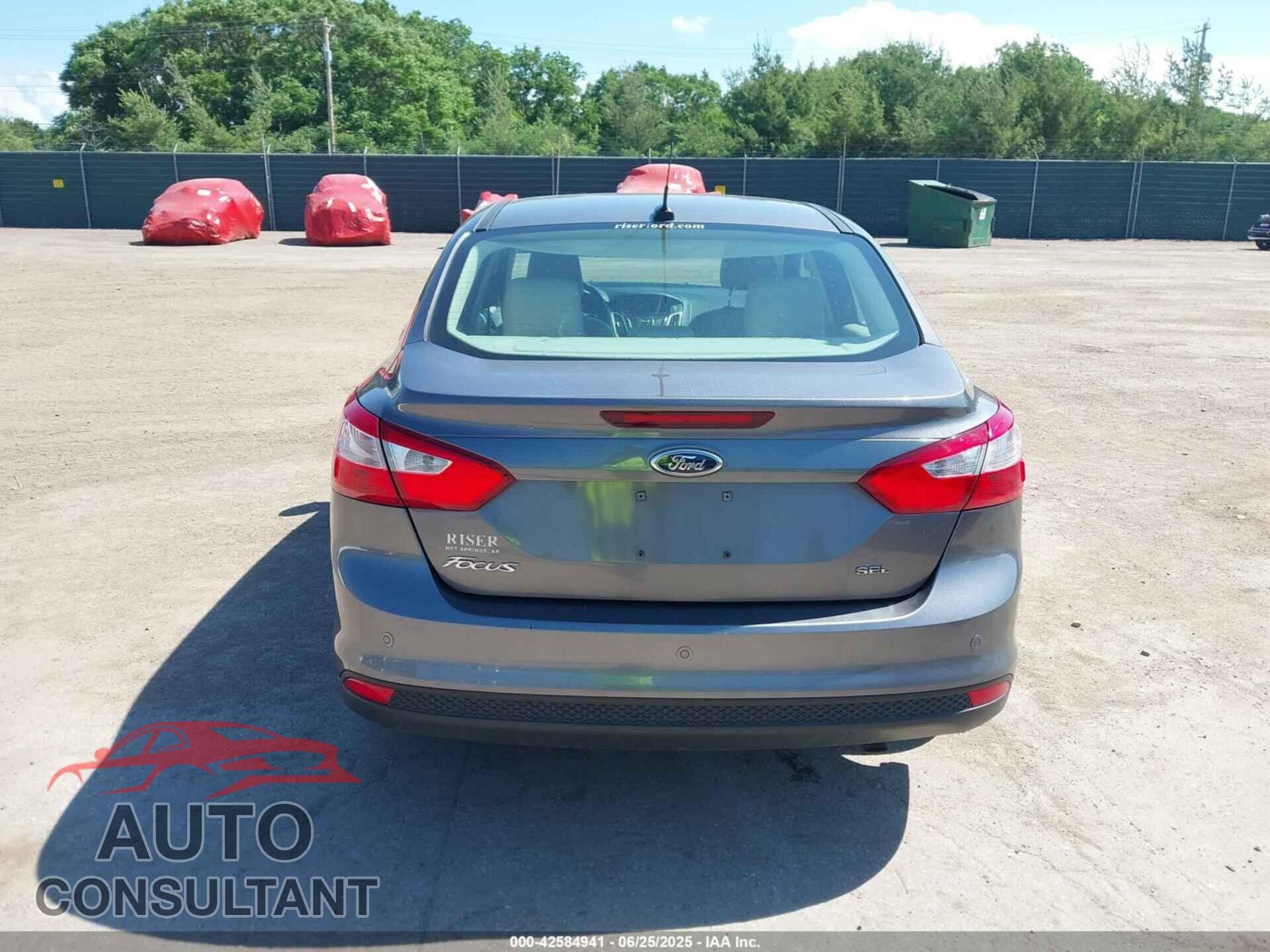 FORD FOCUS 2012 - 1FAHP3H29CL293010
