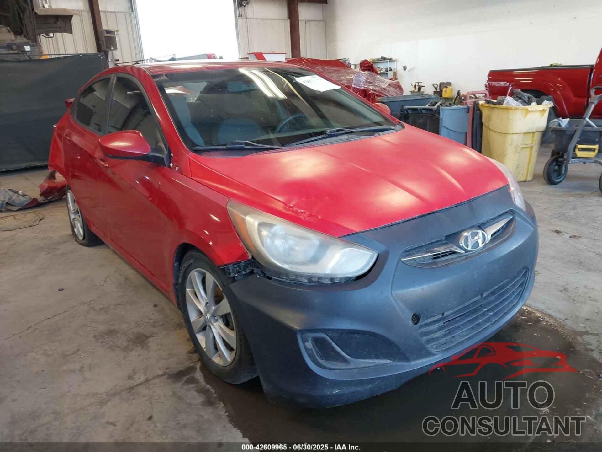 HYUNDAI ACCENT 2013 - KMHCU4AE6DU583221