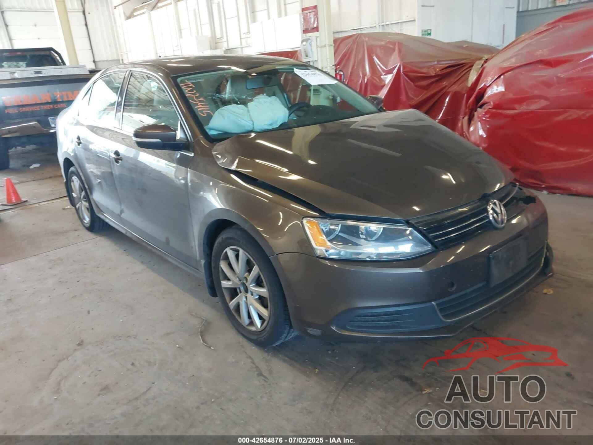 VOLKSWAGEN JETTA 2013 - 3VWDP7AJ2DM369682
