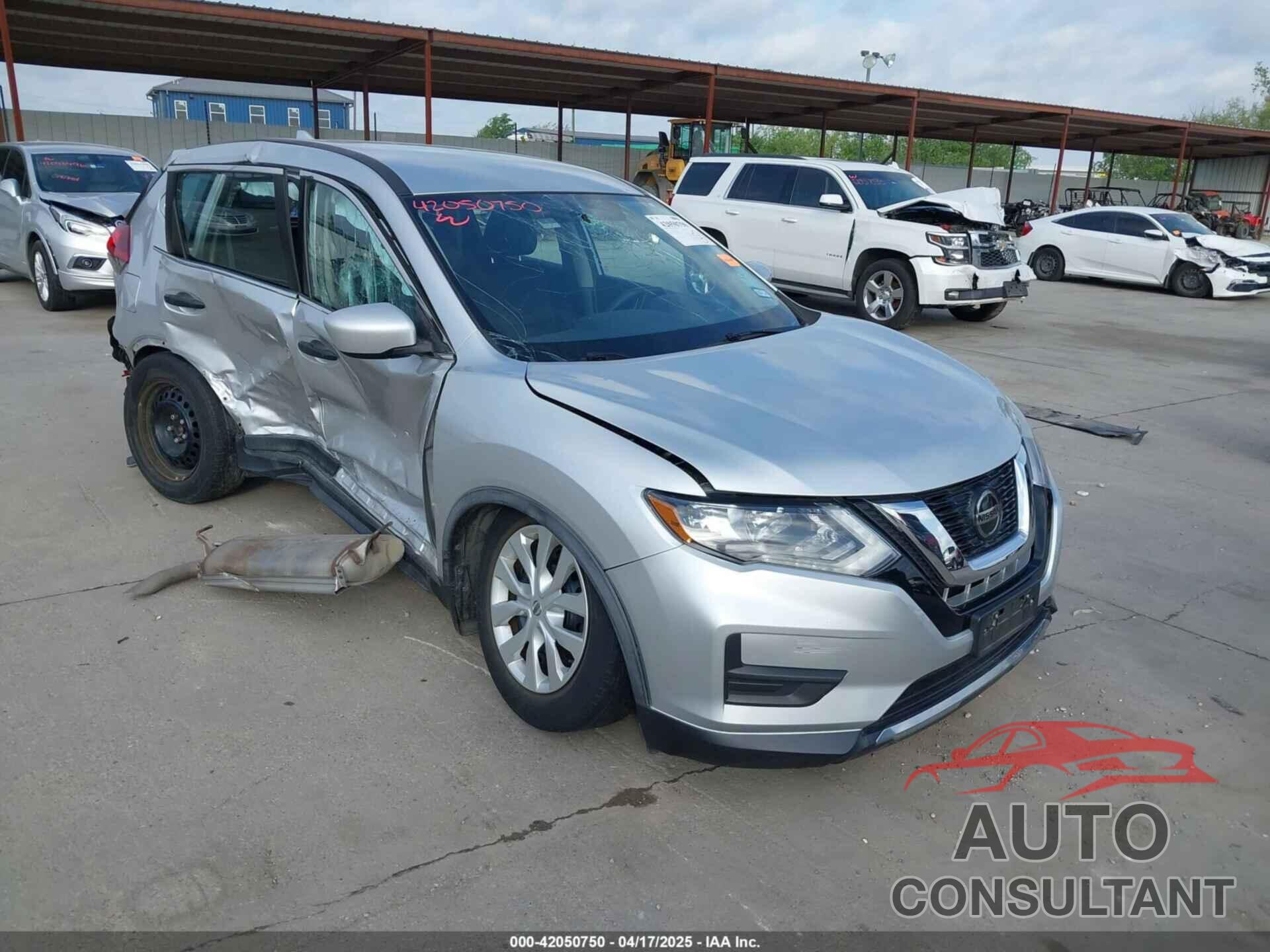 NISSAN ROGUE 2018 - KNMAT2MTXJP602571