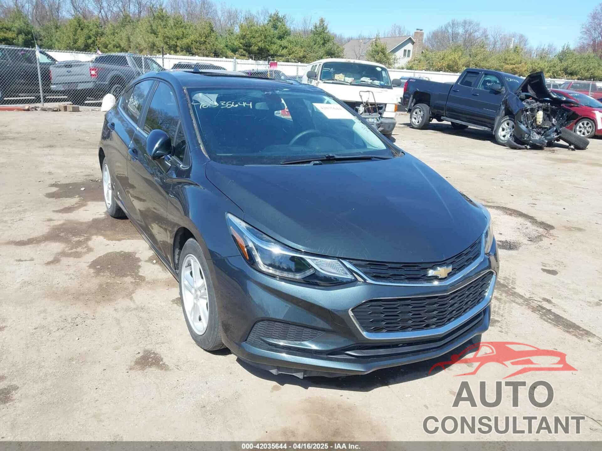CHEVROLET CRUZE 2018 - 3G1BE6SM8JS649741