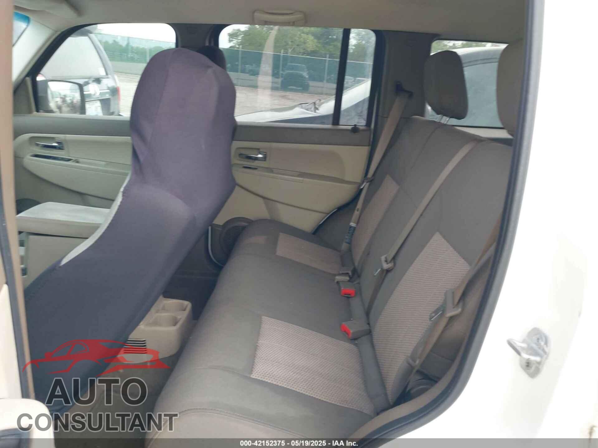 JEEP LIBERTY 2010 - 1J4PN2GK3AW166329