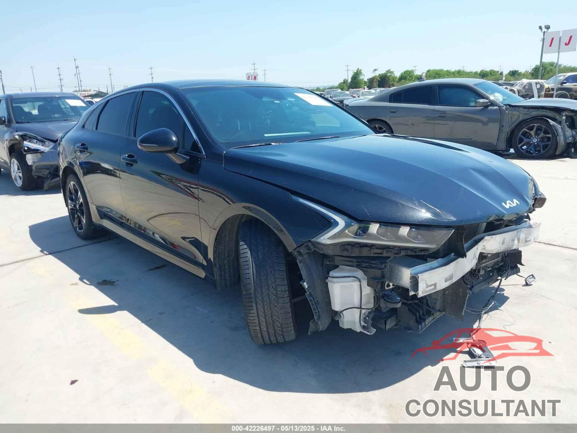 KIA K5 2022 - 5XXG64J25NG097898