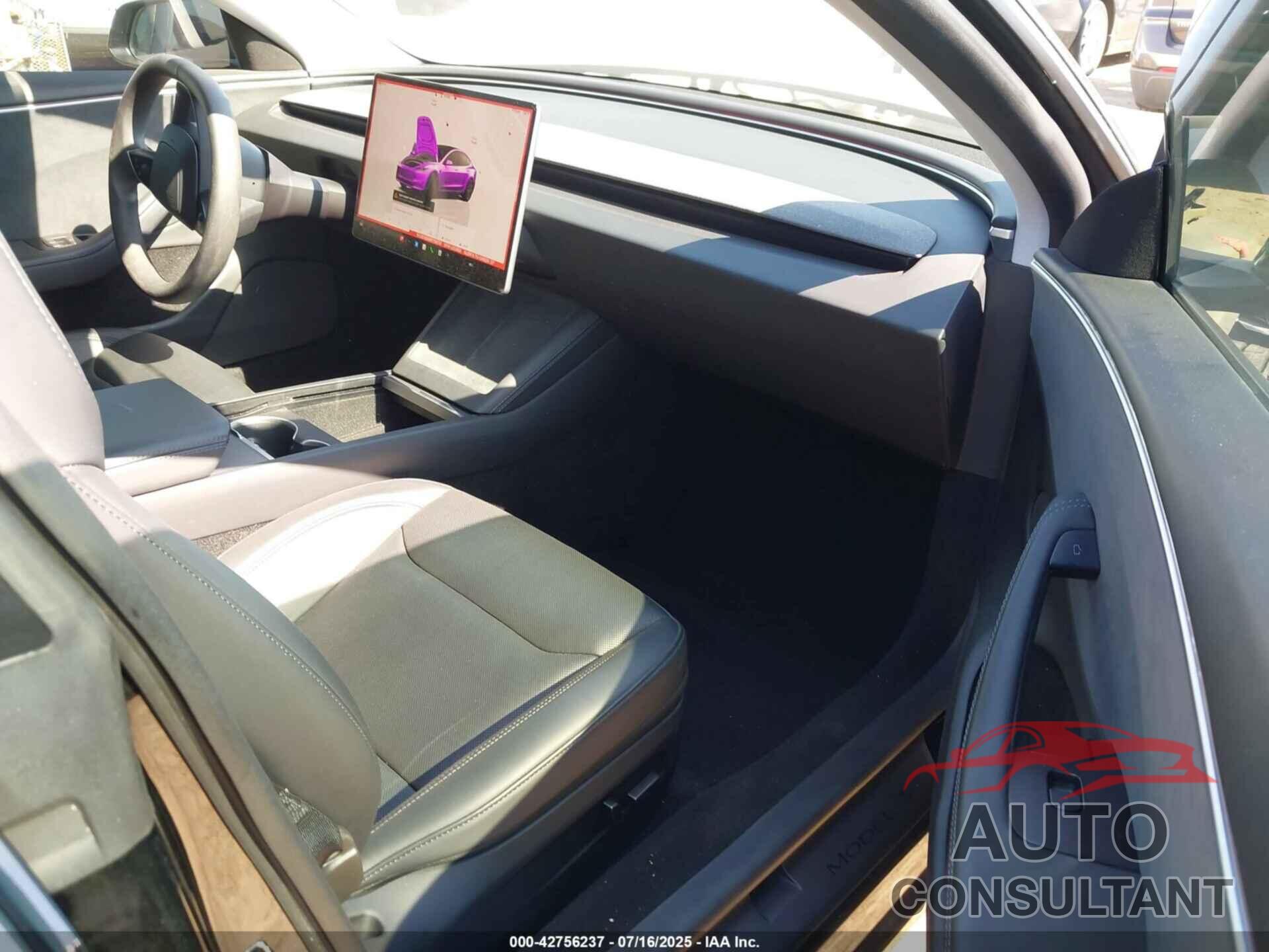 TESLA MODEL 3 2024 - 5YJ3E1EB6RF736731