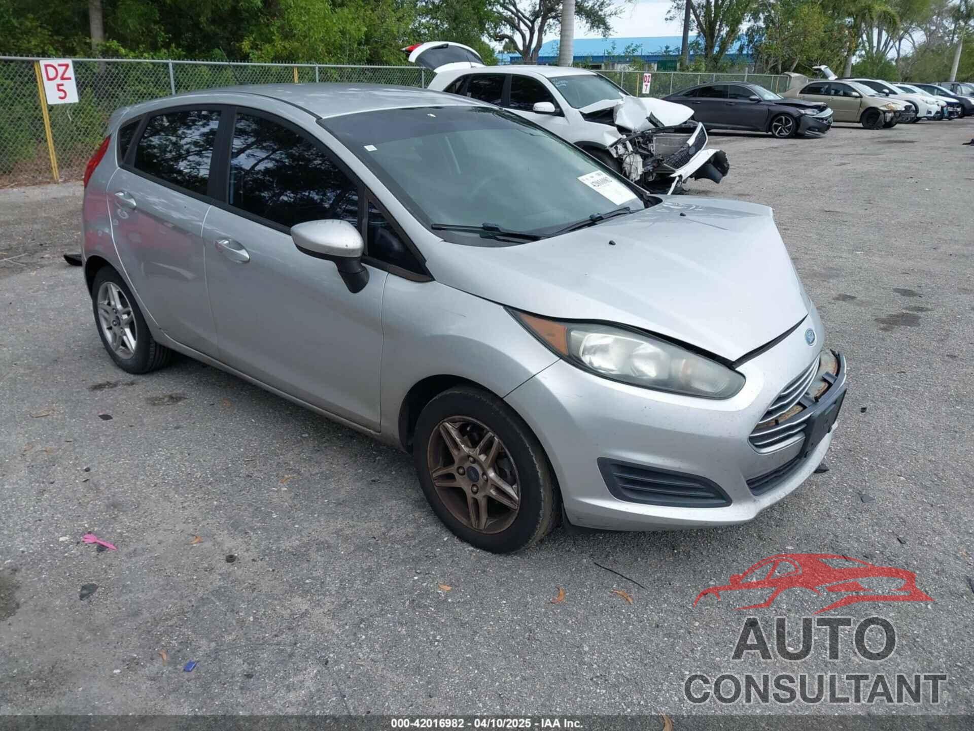 FORD FIESTA 2018 - 3FADP4EJ0JM122755