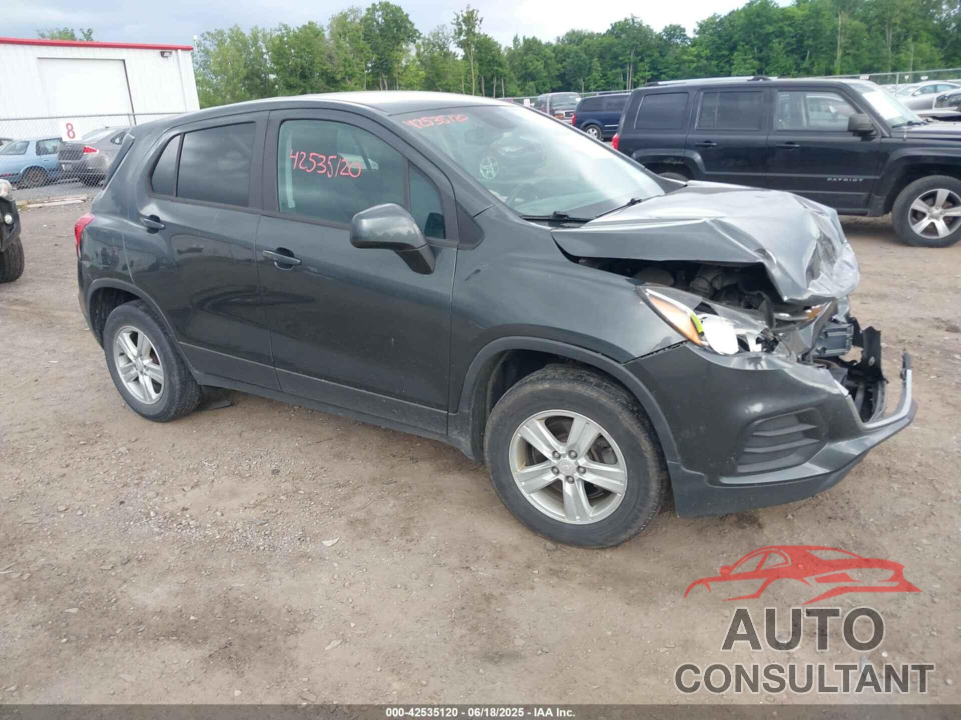 CHEVROLET TRAX 2020 - 3GNCJNSB6LL182677