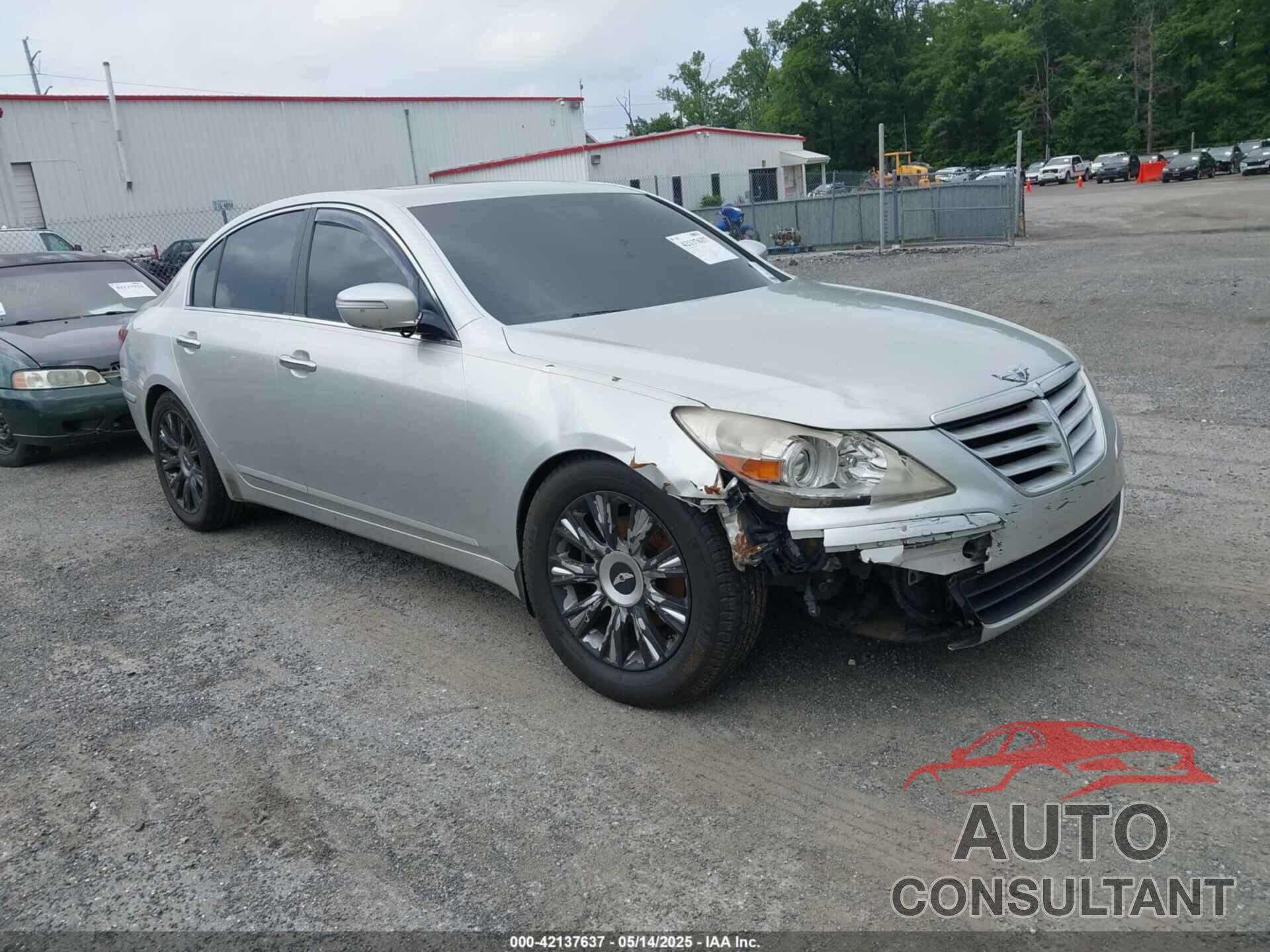 HYUNDAI GENESIS 2011 - KMHGC4DE6BU115017