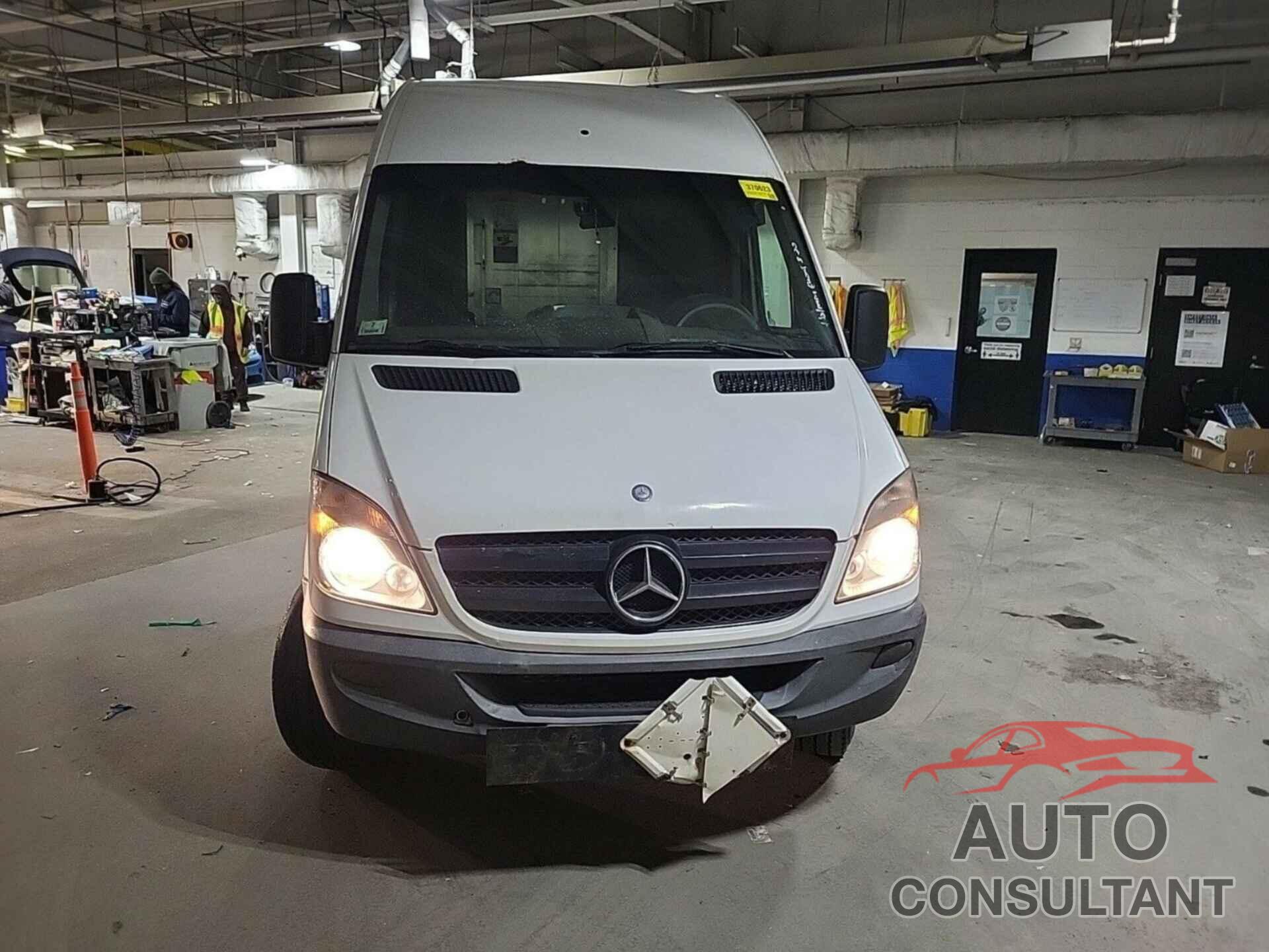 MERCEDES-BENZ SPRINTER 2012 - WD3PE8CB0C5699983