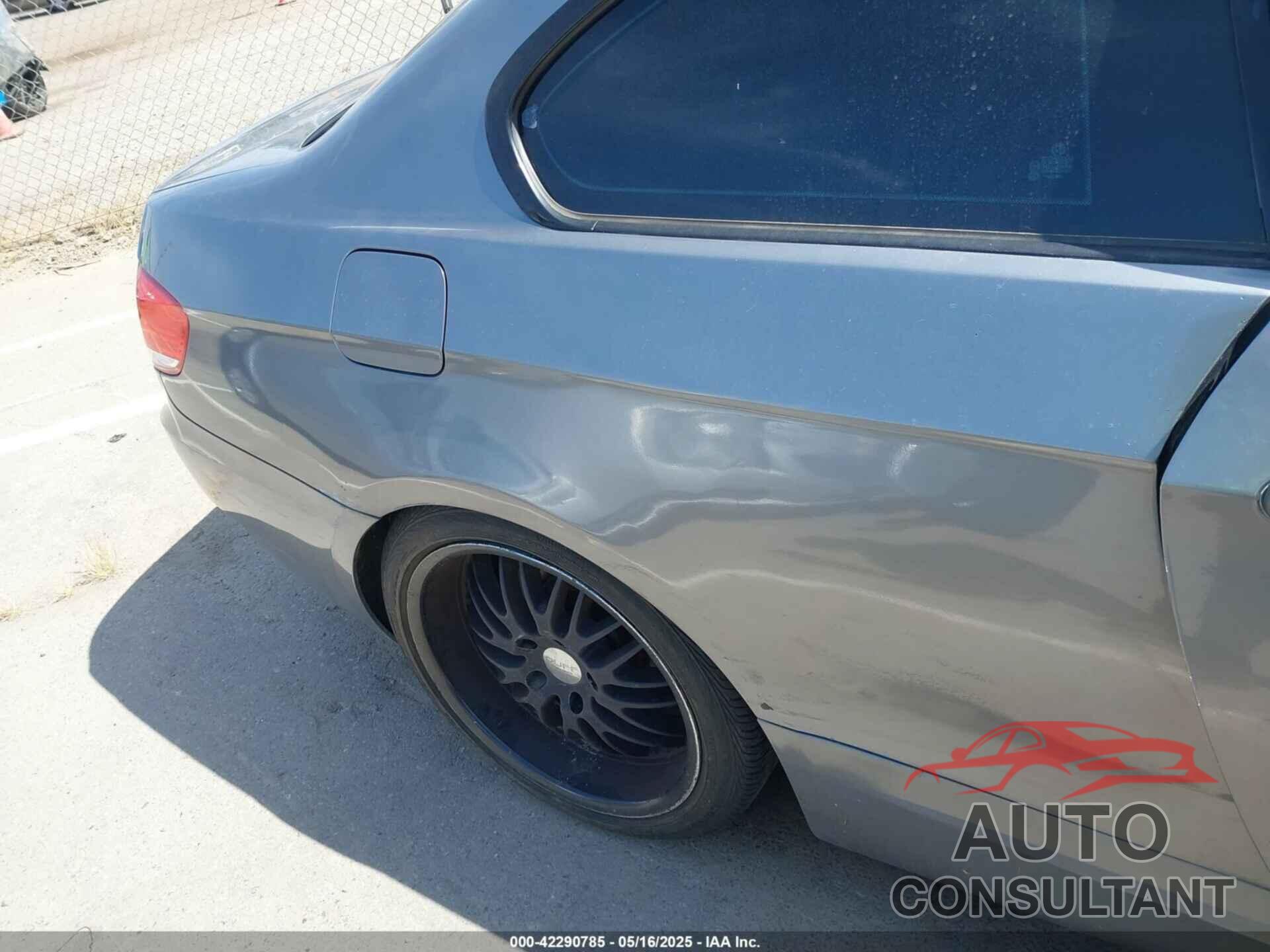 BMW 328I 2009 - WBAWC33599PU83743