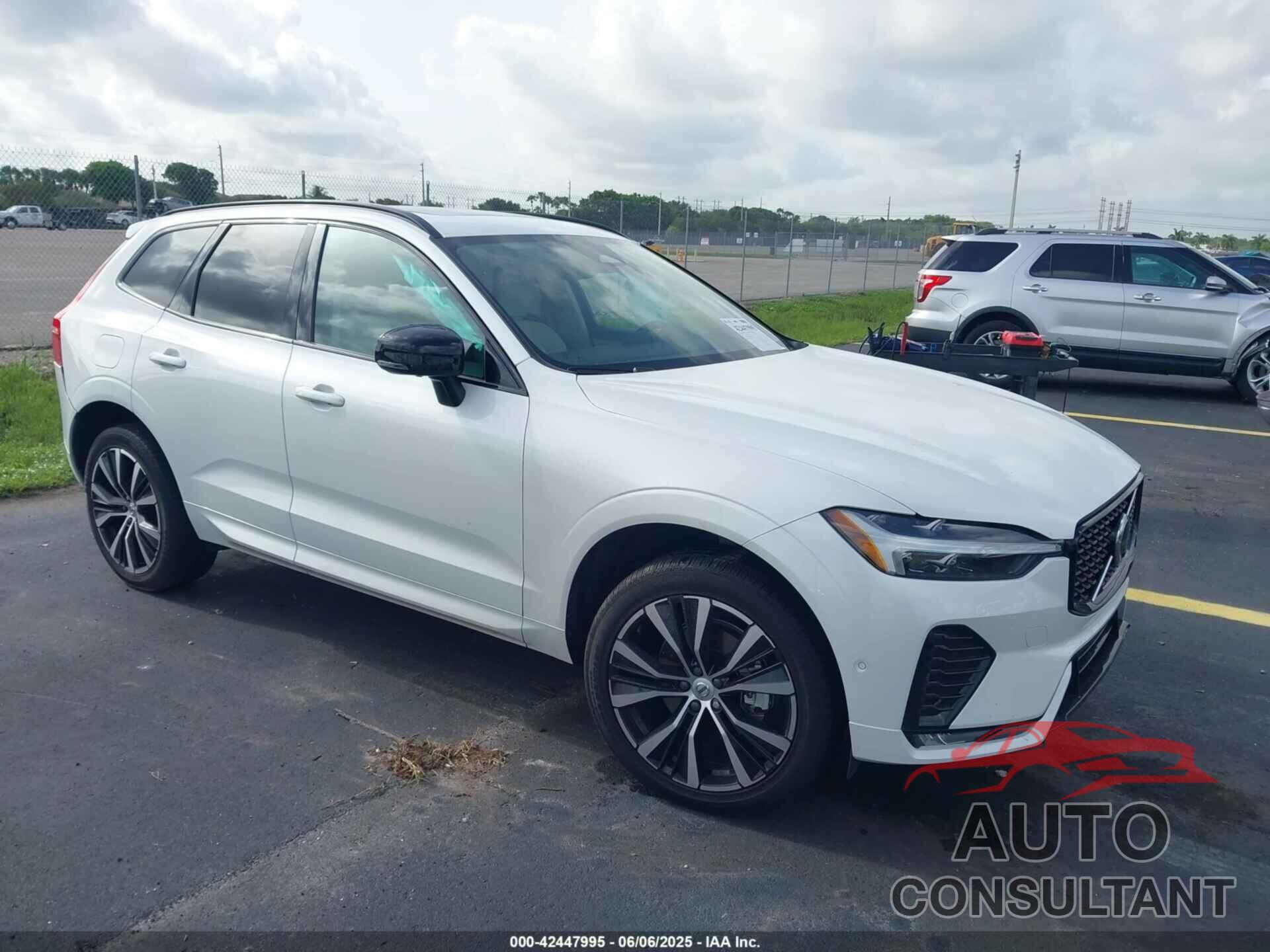 VOLVO XC60 2024 - YV4L12RL9R1818978
