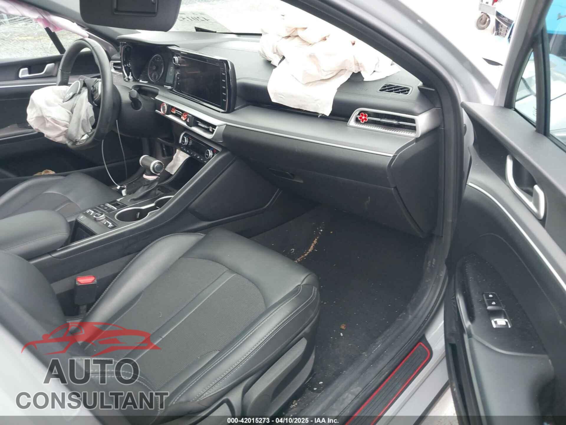 KIA K5 2024 - 5XXG64J28RG259917
