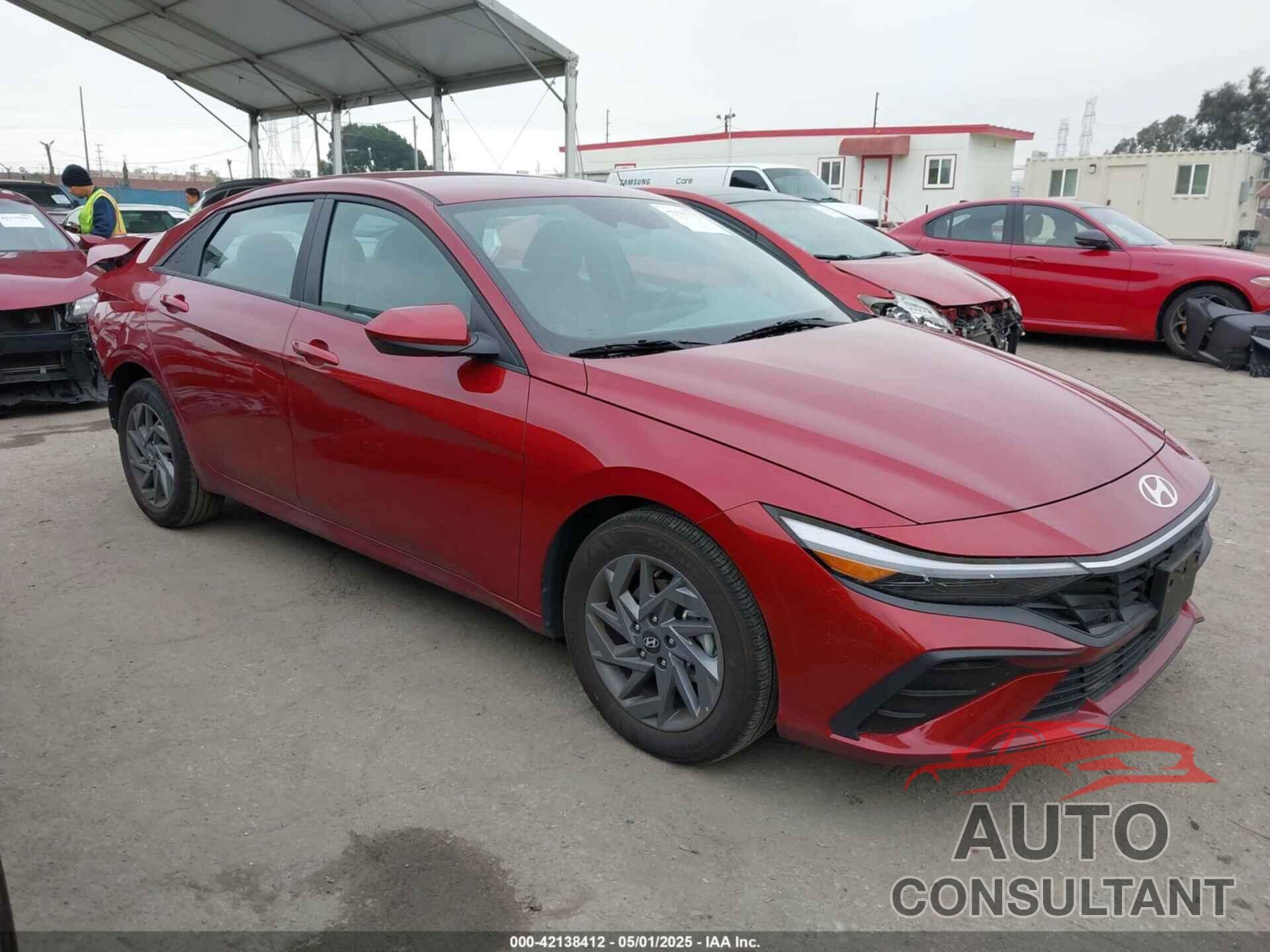 HYUNDAI ELANTRA 2024 - KMHLM4DG6RU775047