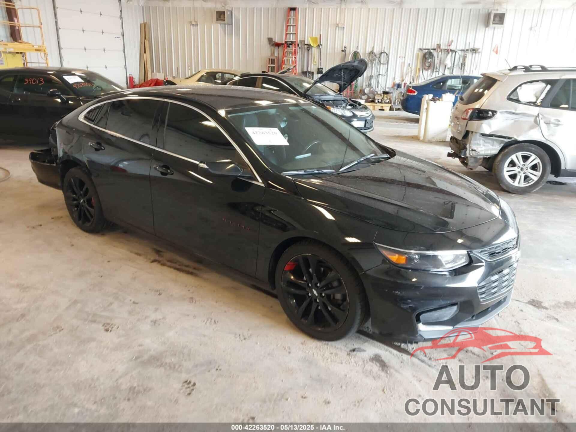 CHEVROLET MALIBU 2018 - 1G1ZD5ST8JF289183