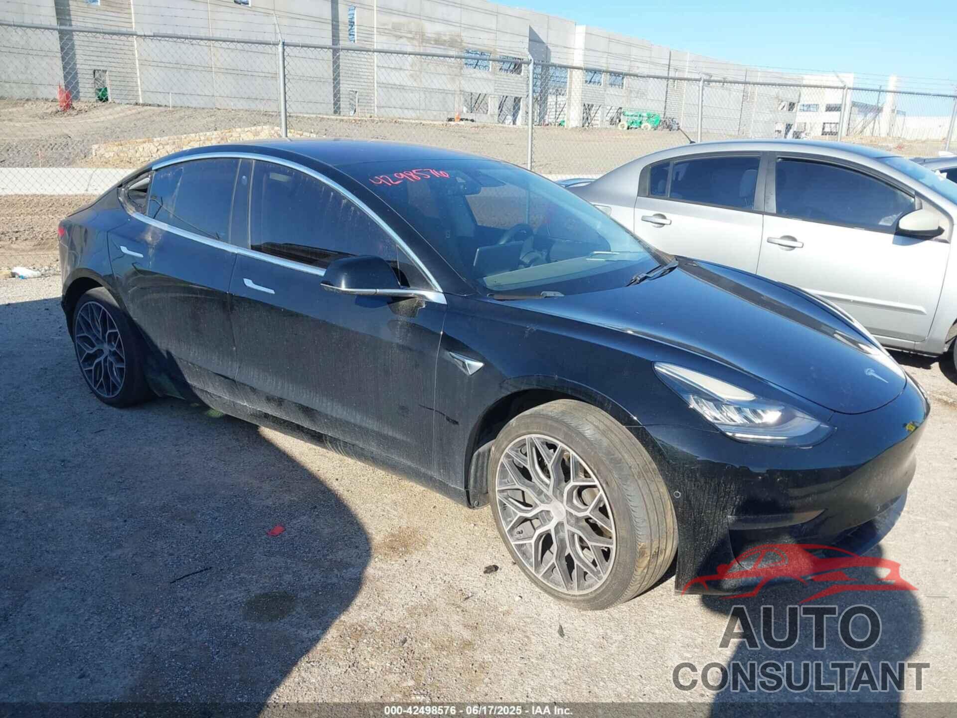 TESLA MODEL 3 2018 - 5YJ3E1EA7JF007617