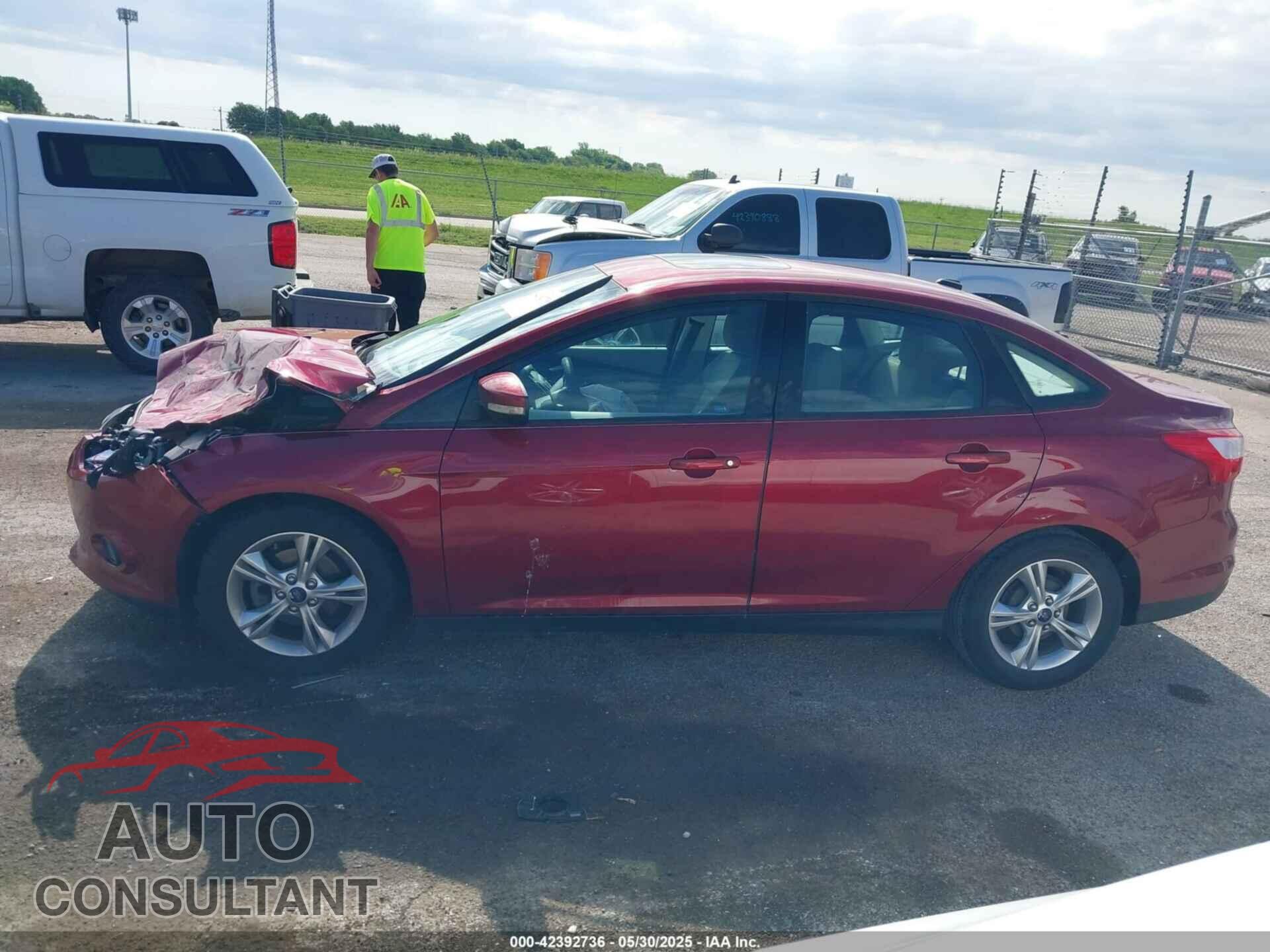 FORD FOCUS 2014 - 1FADP3F27EL227656