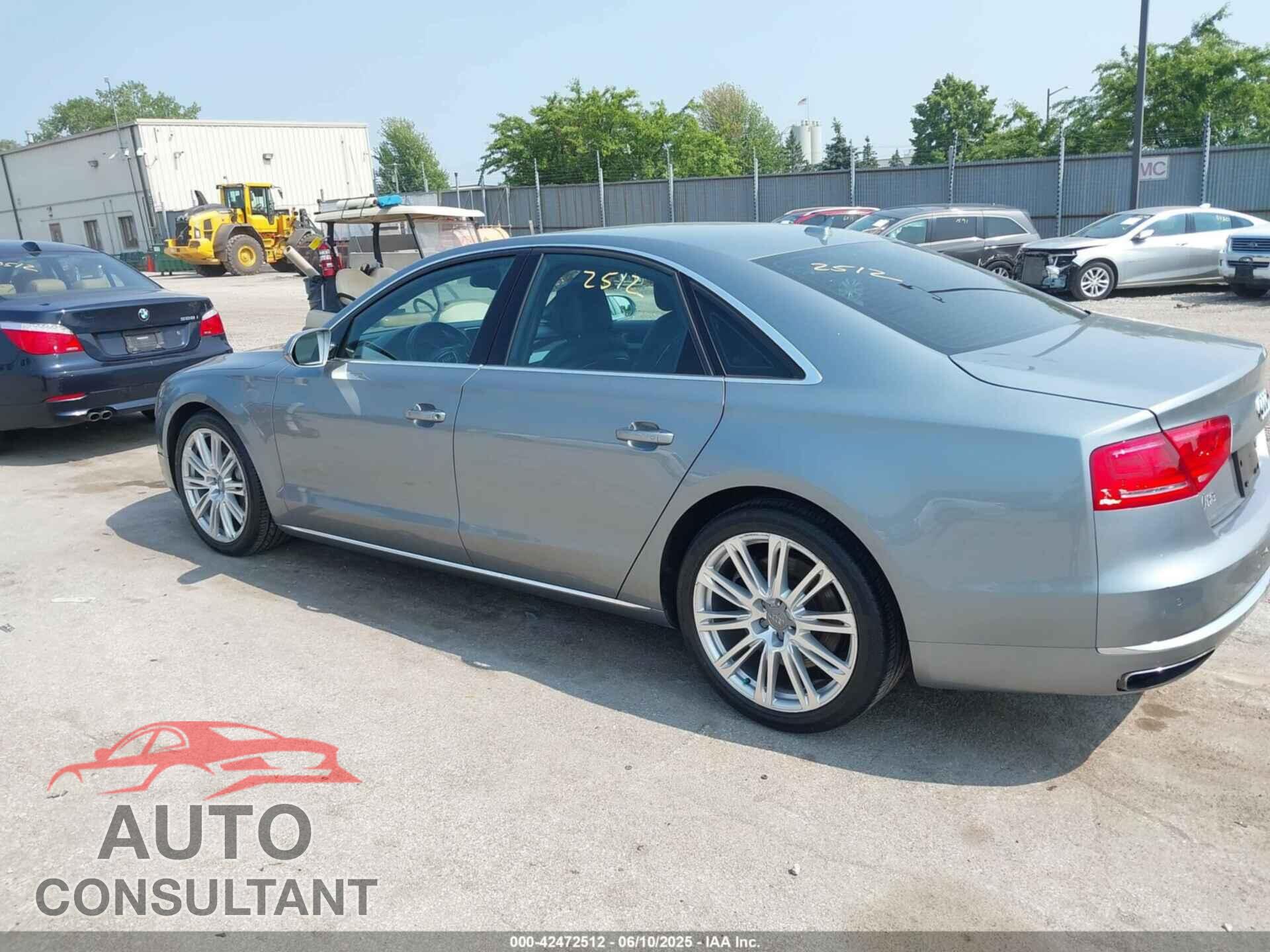 AUDI A8 2013 - WAUA2AFD5DN021950