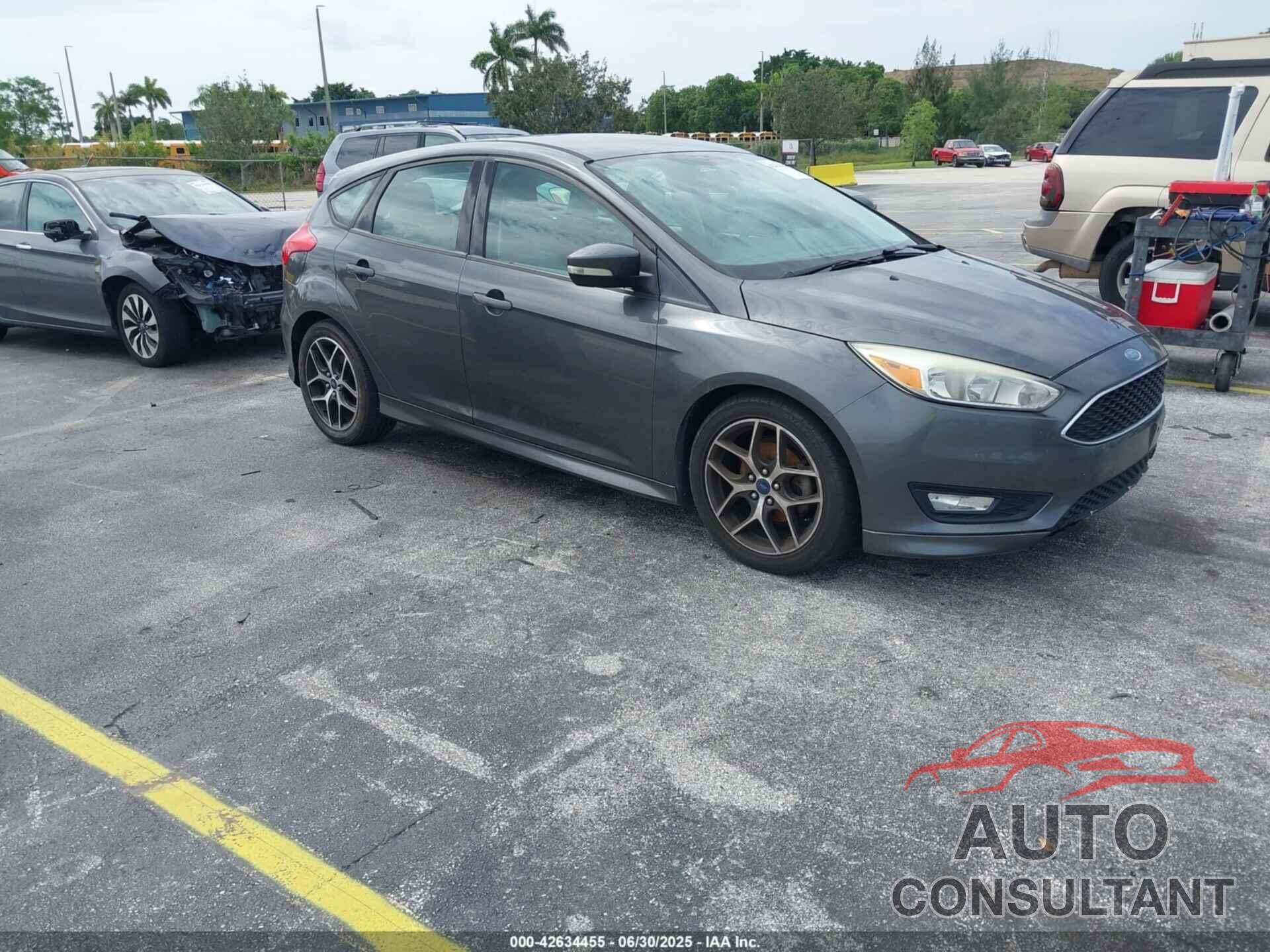 FORD FOCUS 2016 - 1FADP3K26GL376715