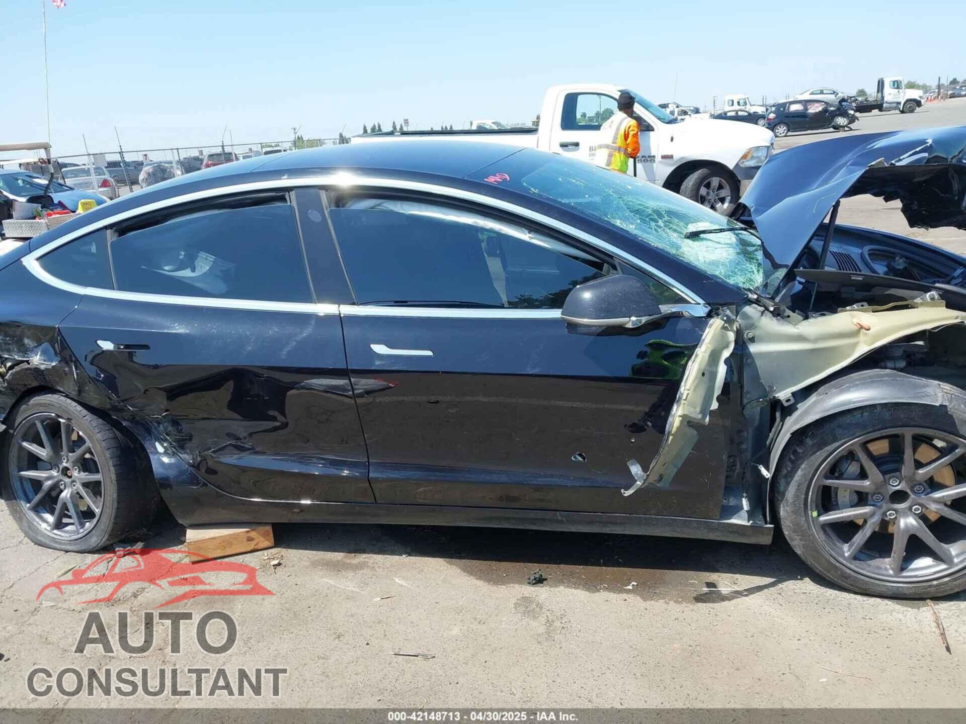 TESLA MODEL 3 2018 - 5YJ3E1EA2JF095525
