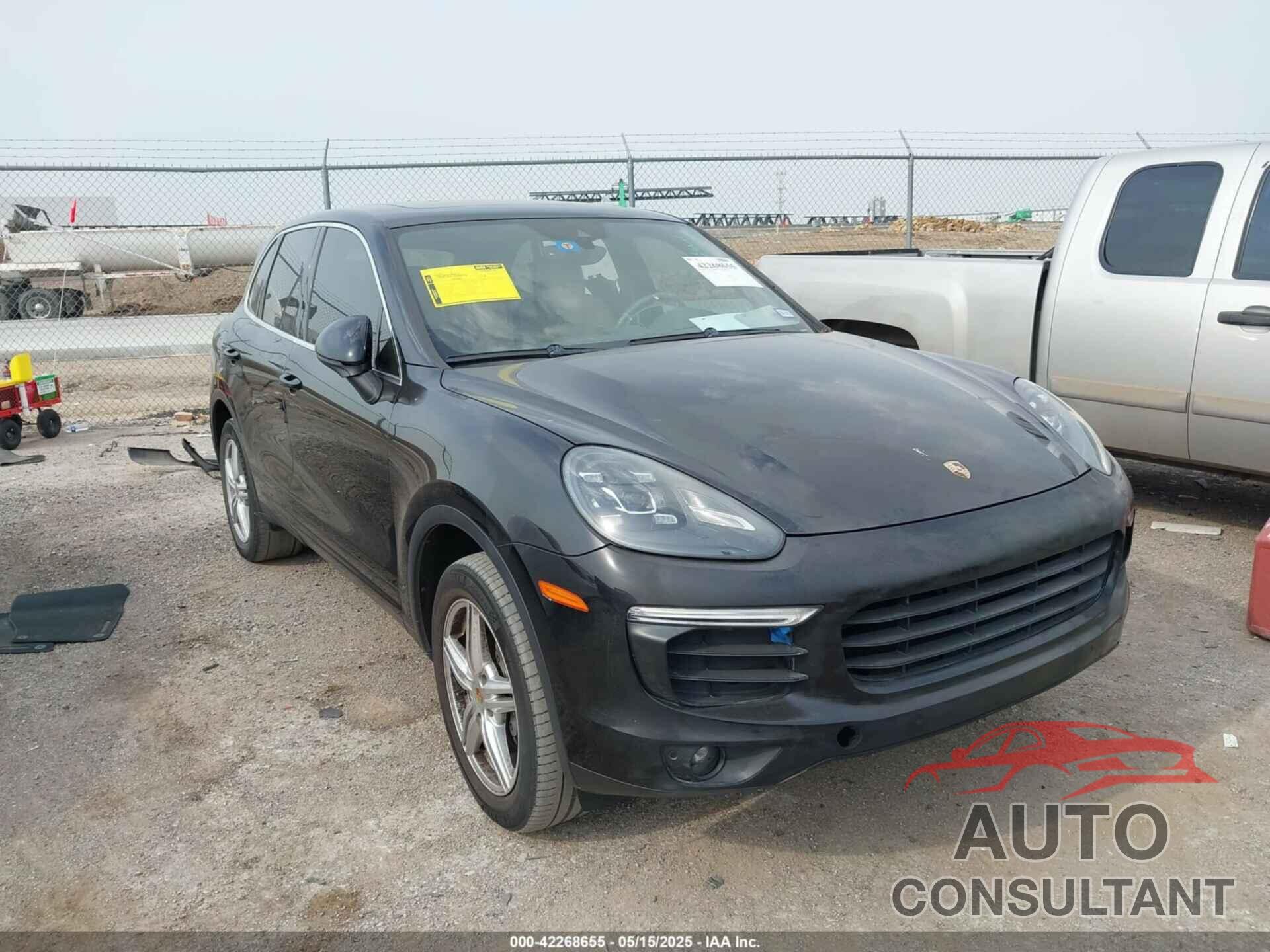 PORSCHE CAYENNE 2016 - WP1AA2A27GKA08400