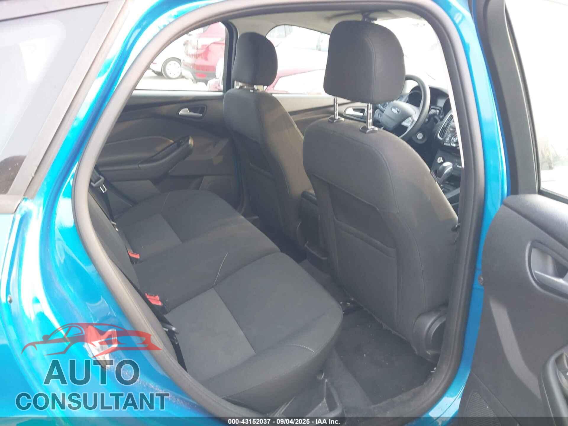 FORD FOCUS 2015 - 1FADP3K2XFL315978