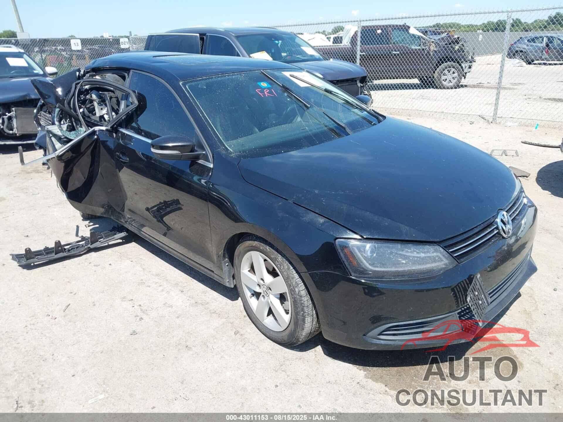 VOLKSWAGEN JETTA 2014 - 3VW3L7AJ2EM227695