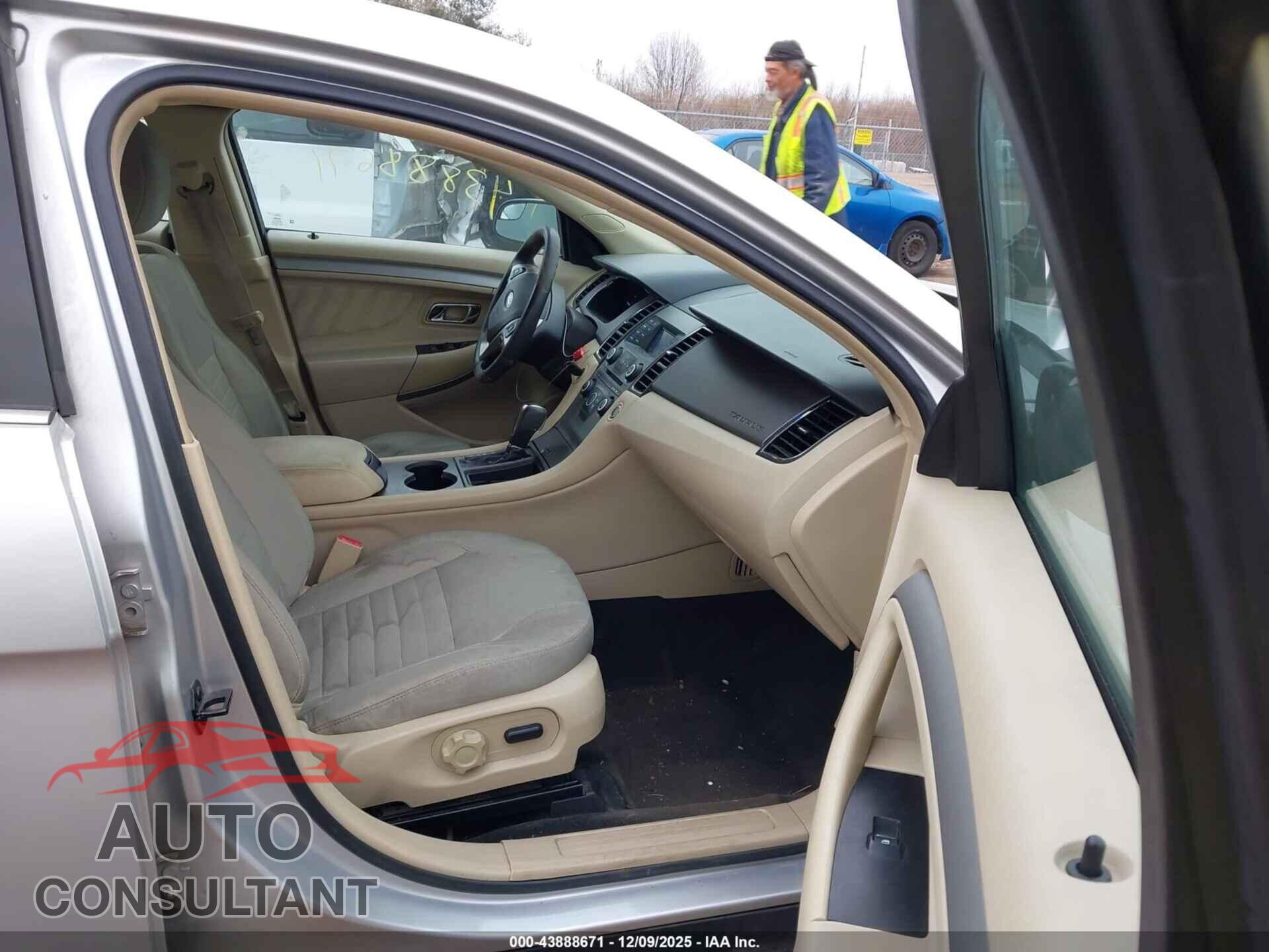 FORD TAURUS 2013 - 1FAHP2D80DG120412