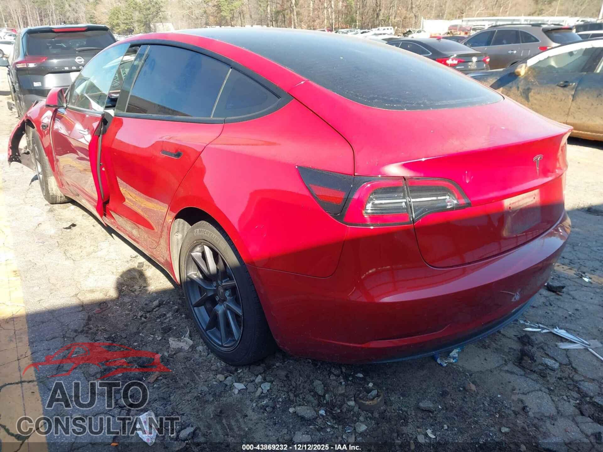 TESLA MODEL 3 2021 - 5YJ3E1EA5MF982864