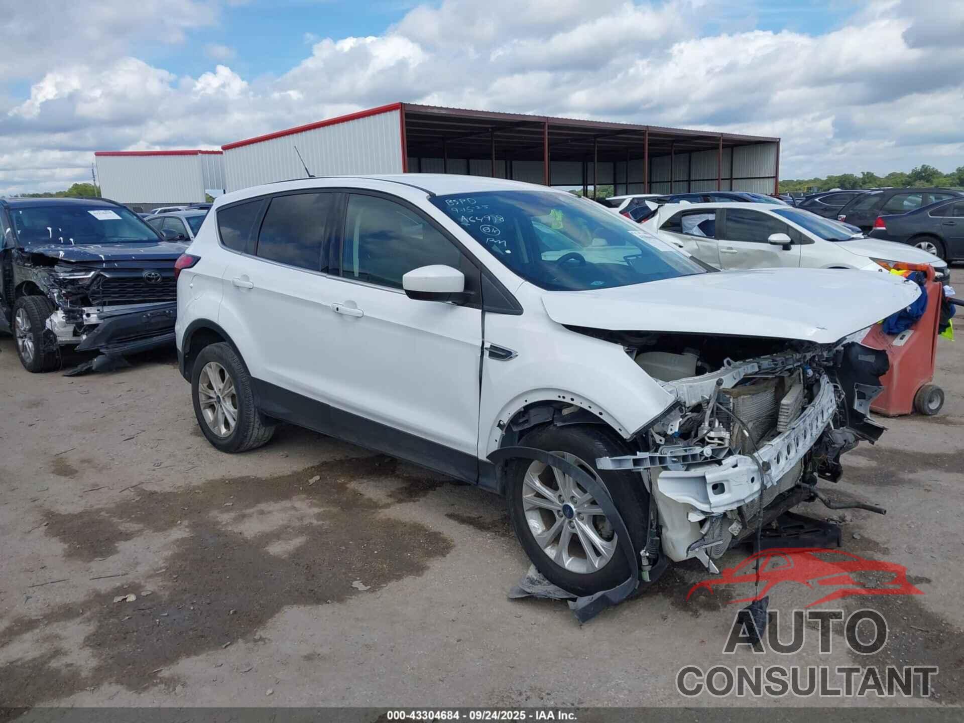 FORD ESCAPE 2019 - 1FMCU0GD4KUA64978