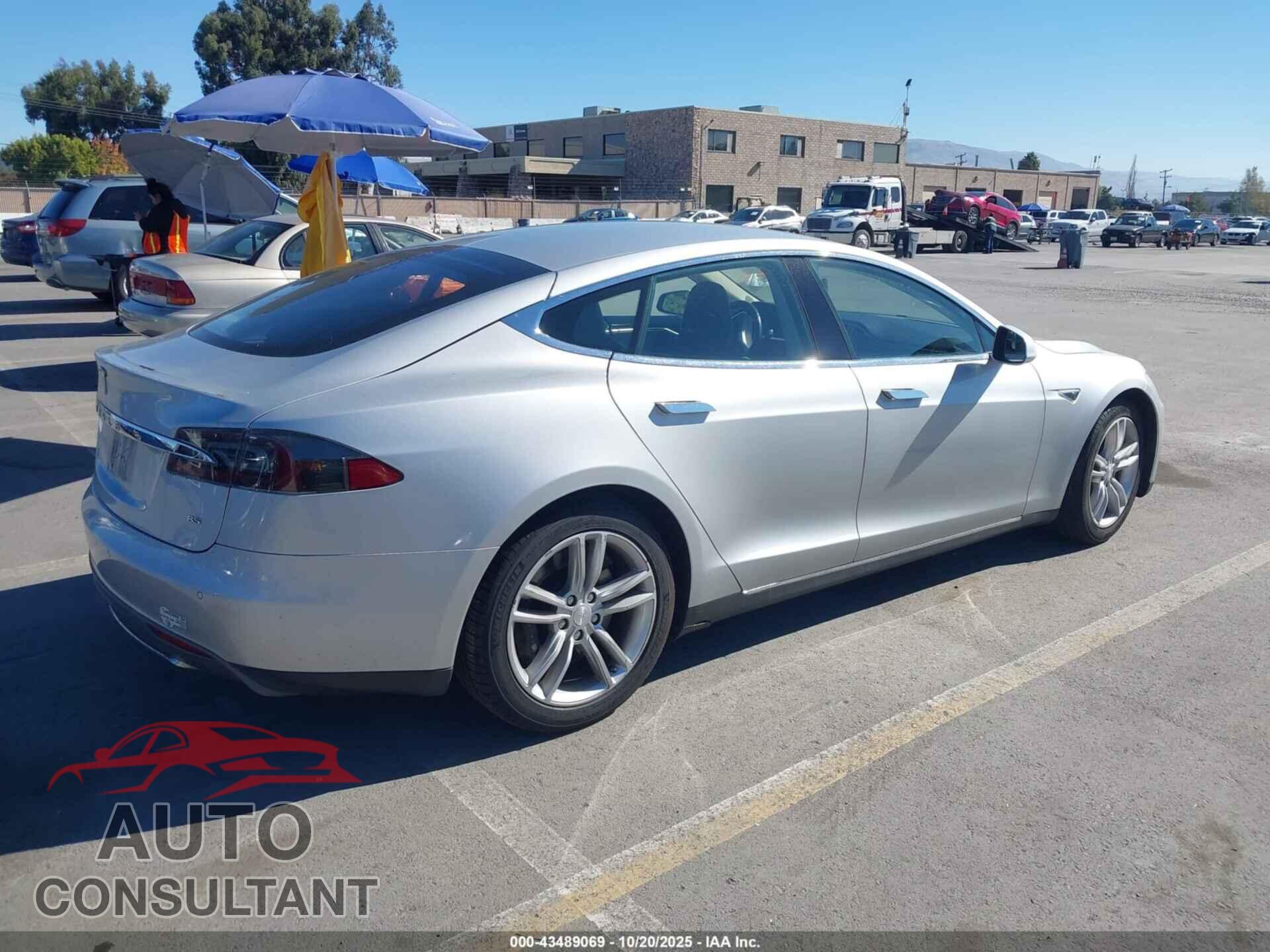 TESLA MODEL S 2013 - 5YJSA1CN7DFP27209