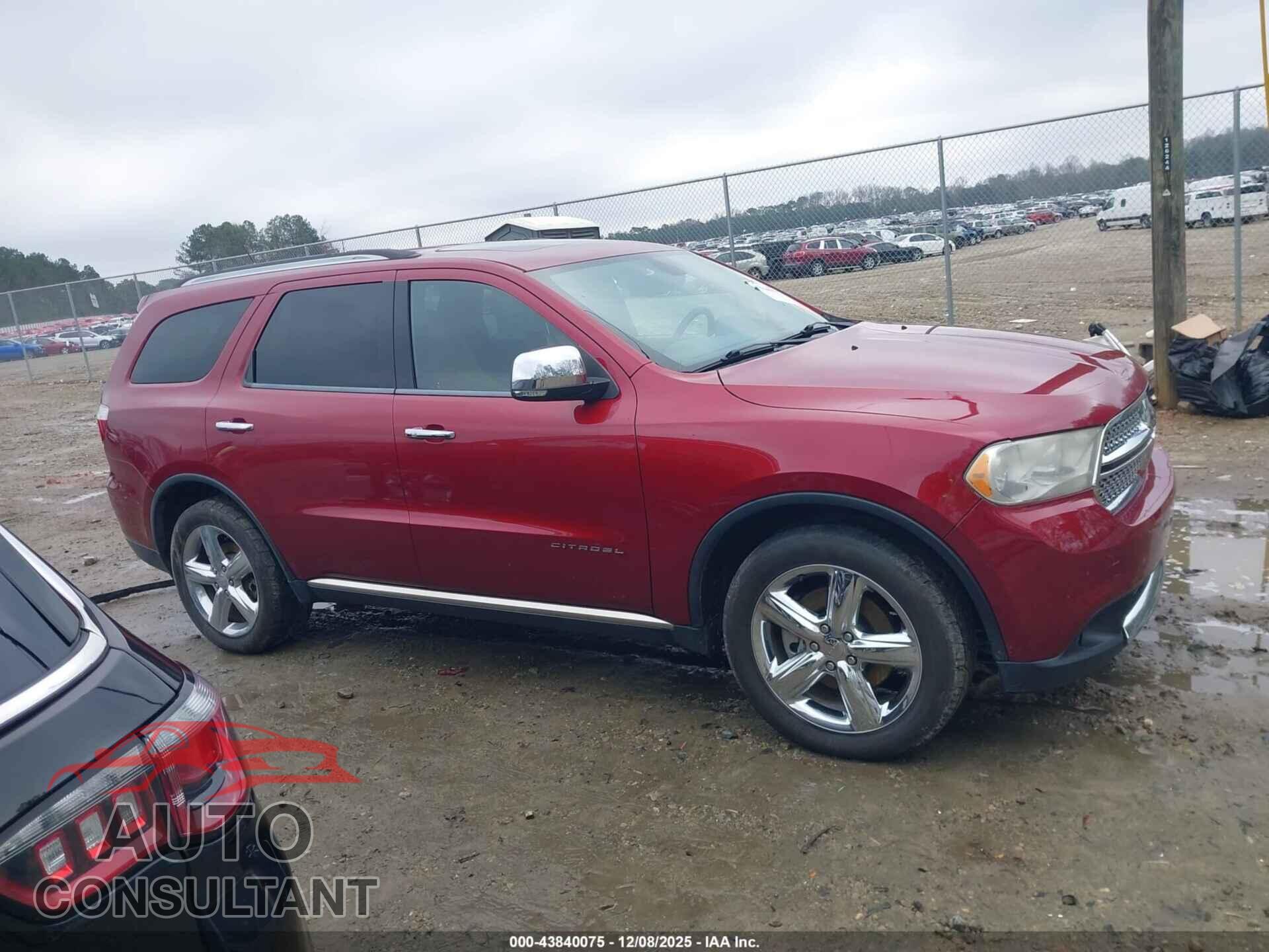 DODGE DURANGO 2013 - 1C4SDHET3DC678518