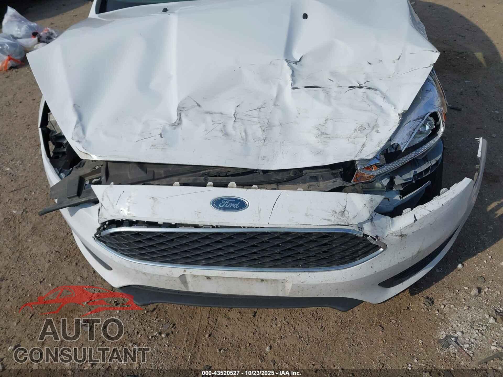 FORD FOCUS 2017 - 1FADP3E22HL277645