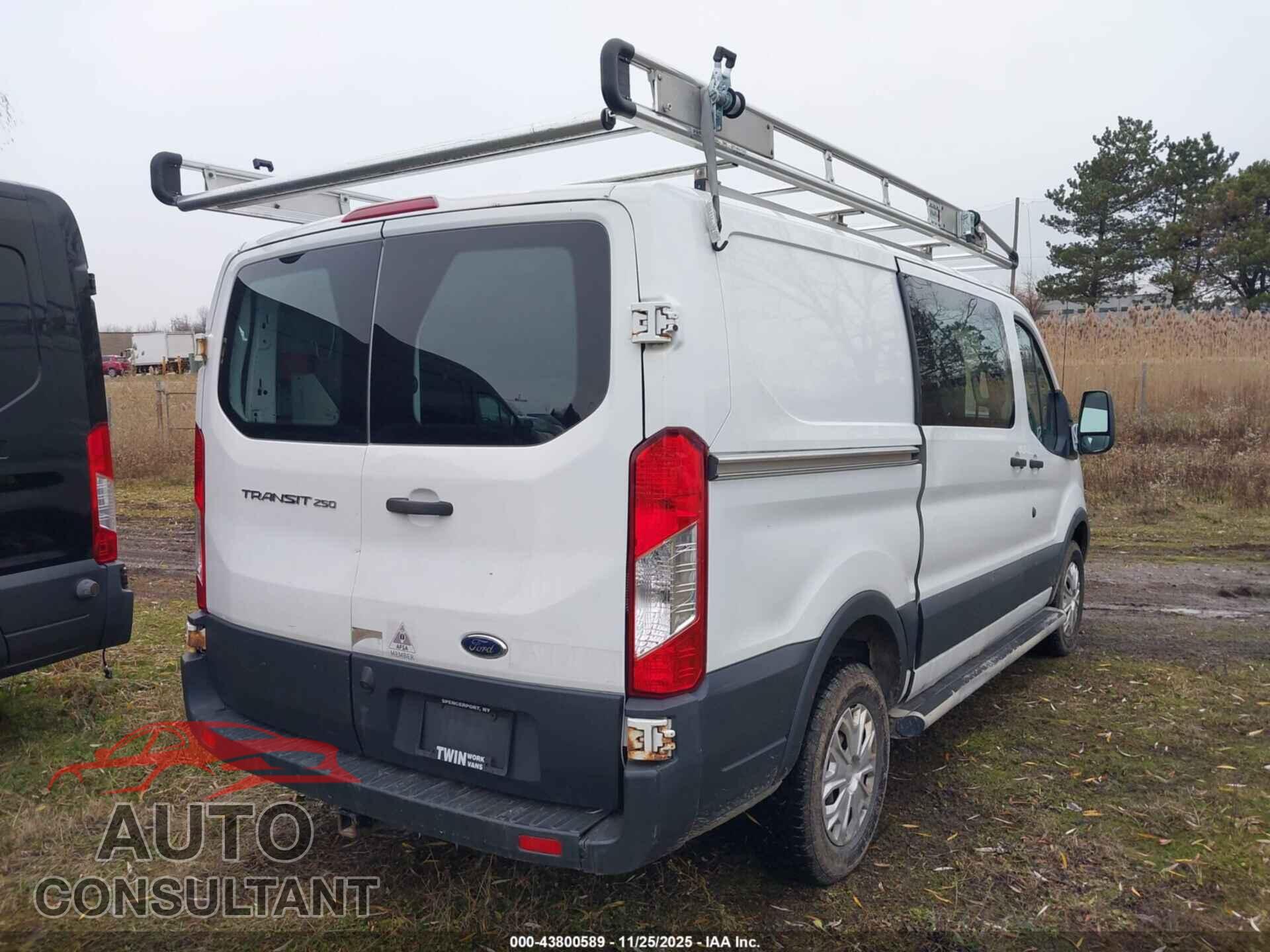 FORD TRANSIT-250 2017 - 1FTYR1YM1HKA99661
