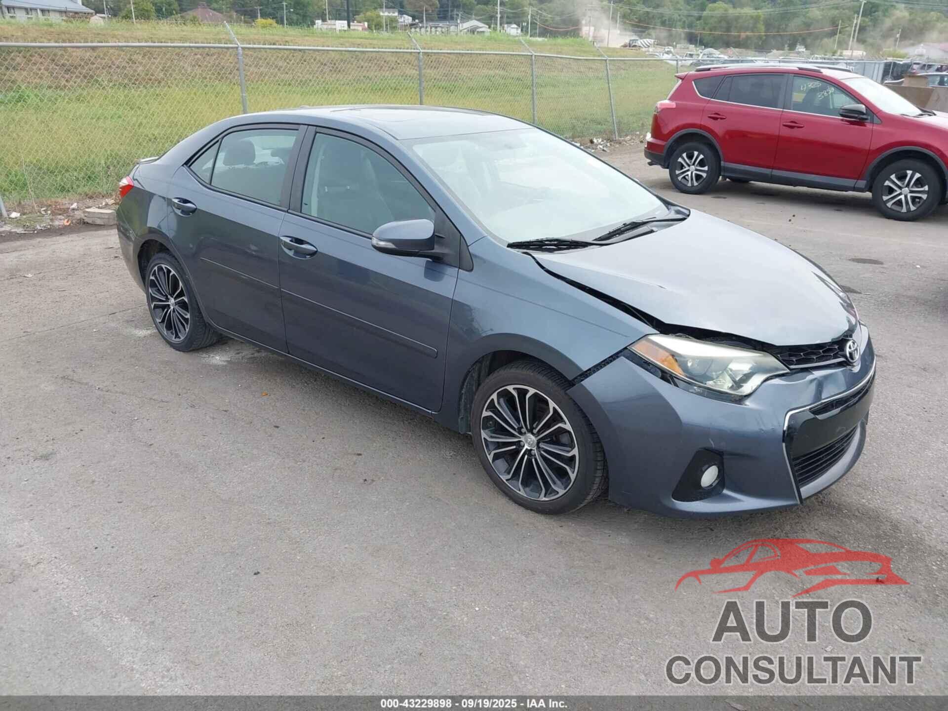 TOYOTA COROLLA 2015 - 5YFBURHE6FP212000