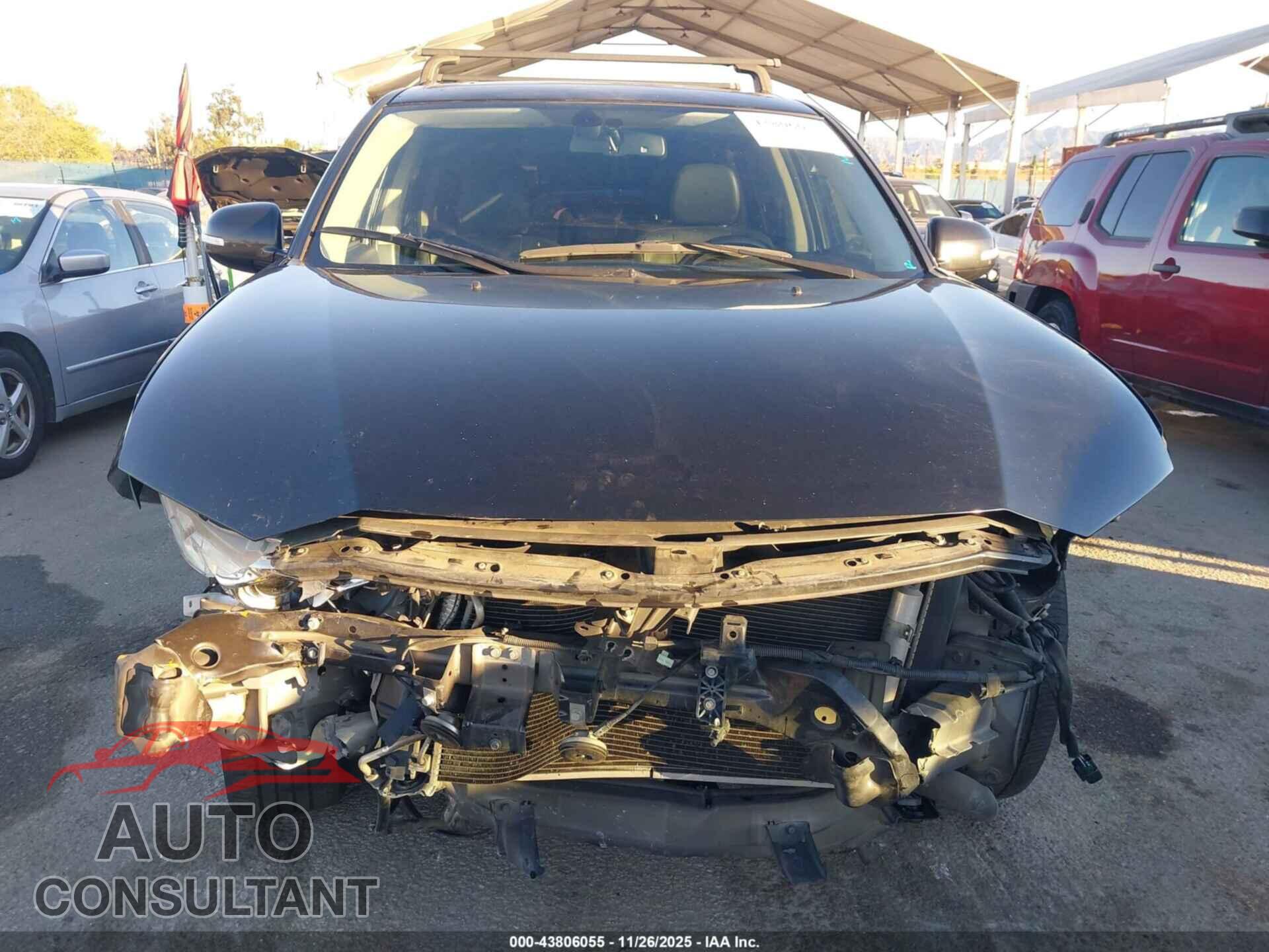 MITSUBISHI OUTLANDER 2013 - JA4JS4AX8DU008292