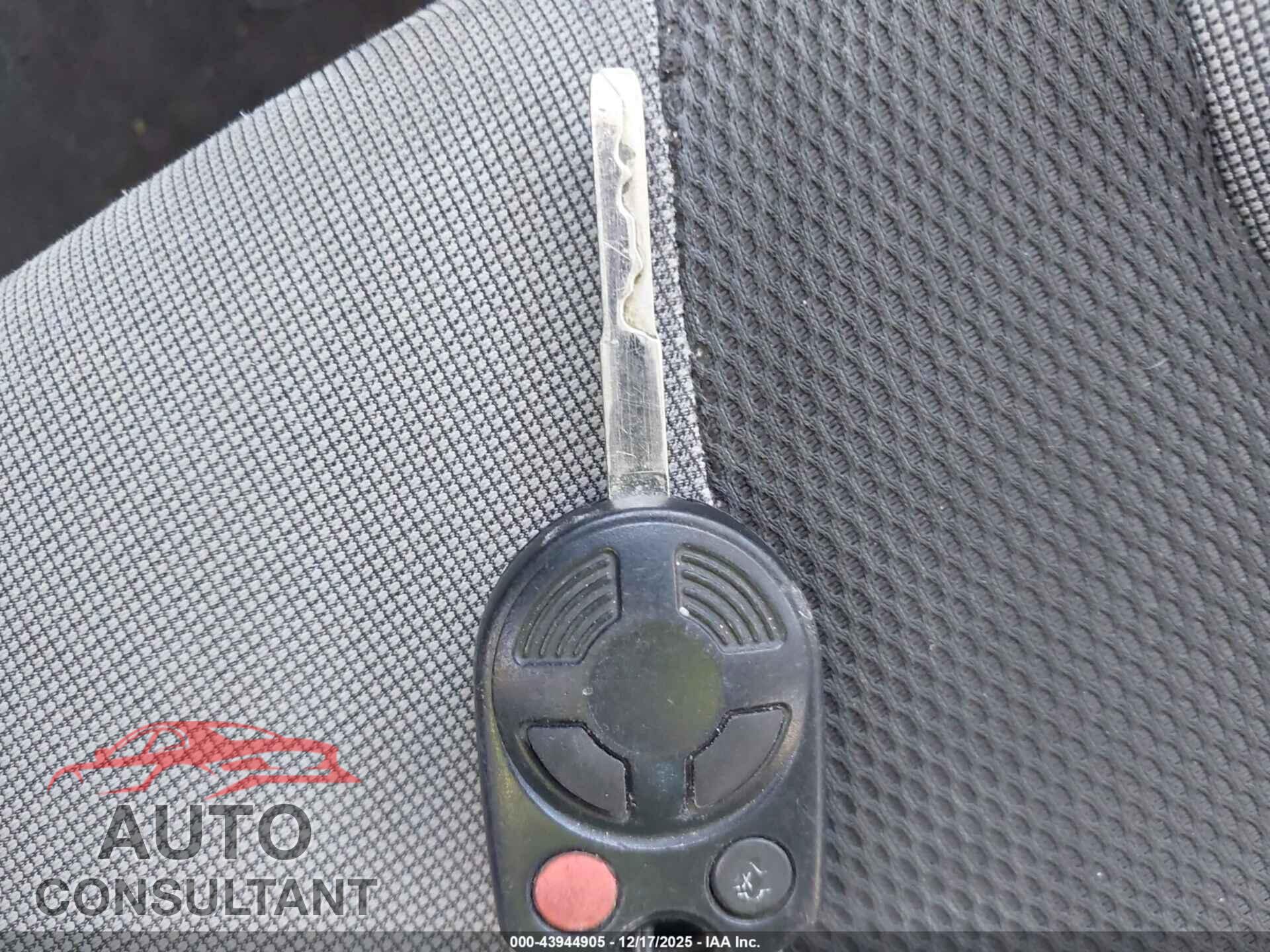 FORD FOCUS 2012 - 1FAHP3F2XCL389697