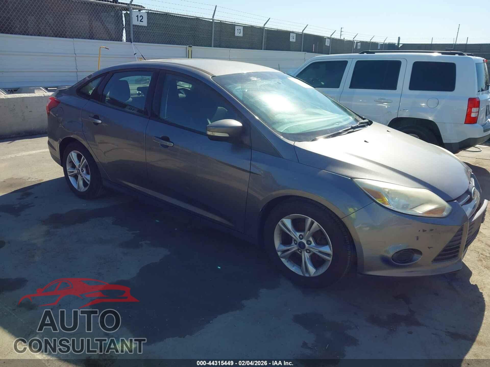 FORD FOCUS 2014 - 1FADP3F25EL332275