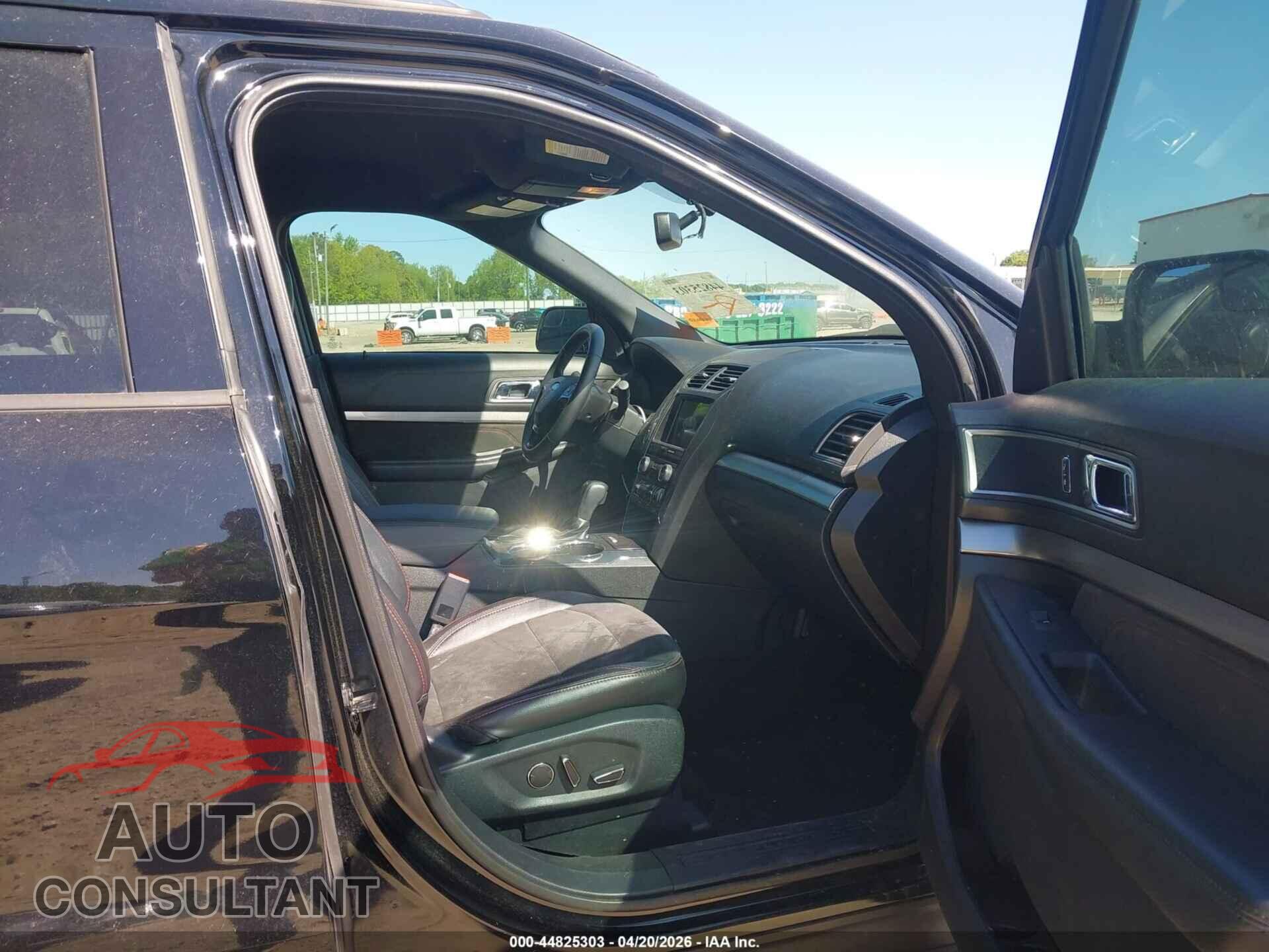 FORD EXPLORER 2018 - 1FM5K7D87JGB15644
