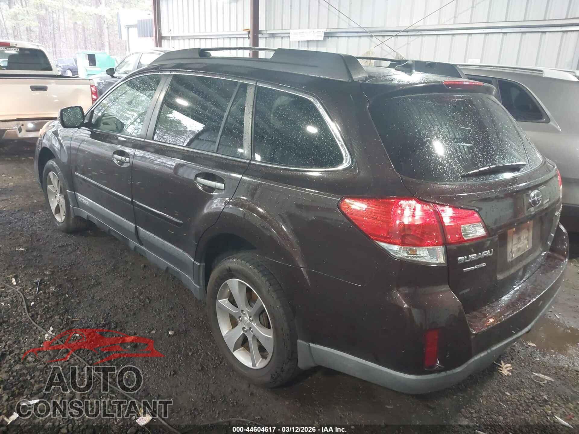 SUBARU OUTBACK 2013 - 4S4BRCSC6D3240077