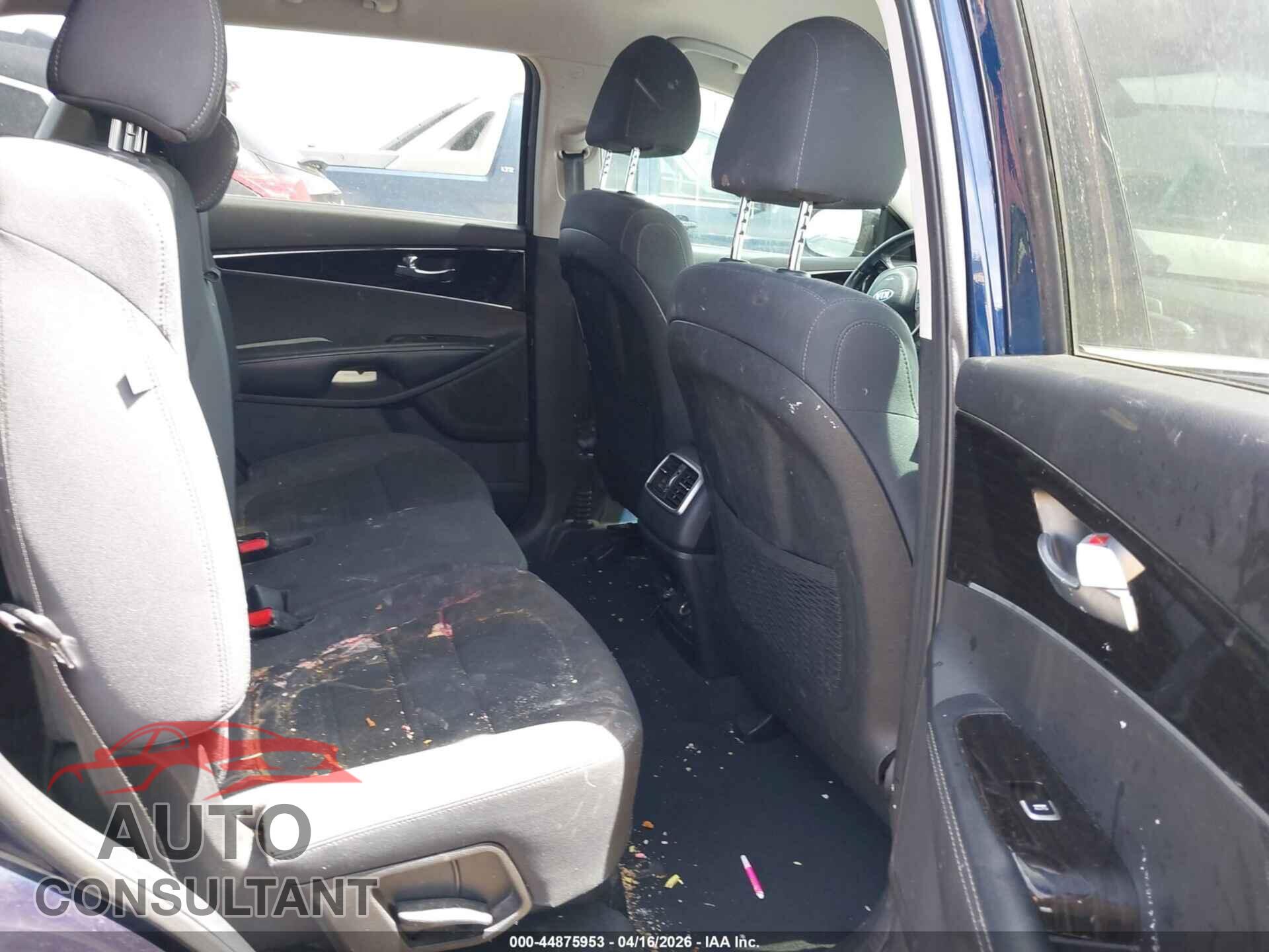 KIA SORENTO 2019 - 5XYPG4A59KG603473