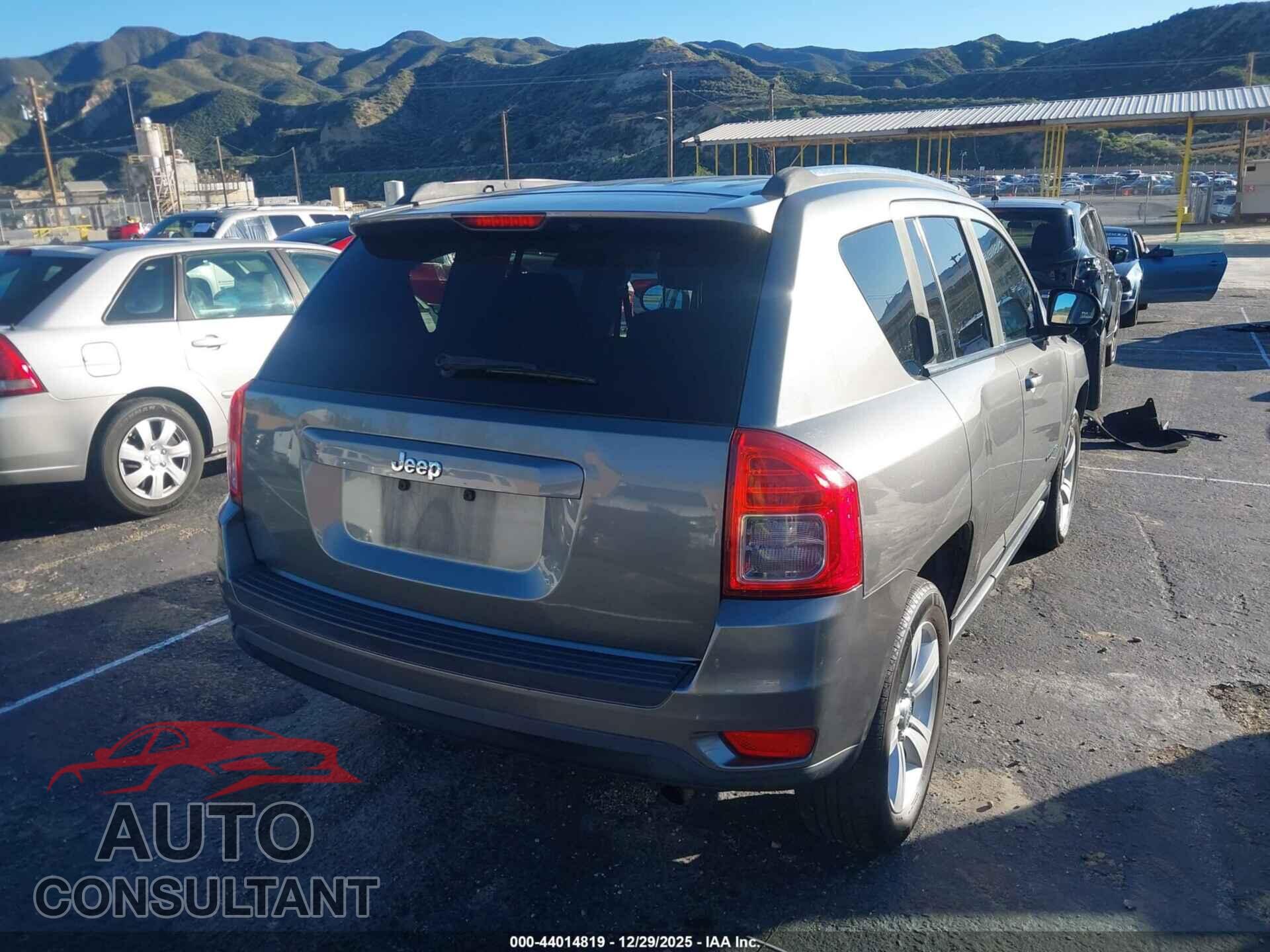 JEEP COMPASS 2012 - 1C4NJCBA8CD565698