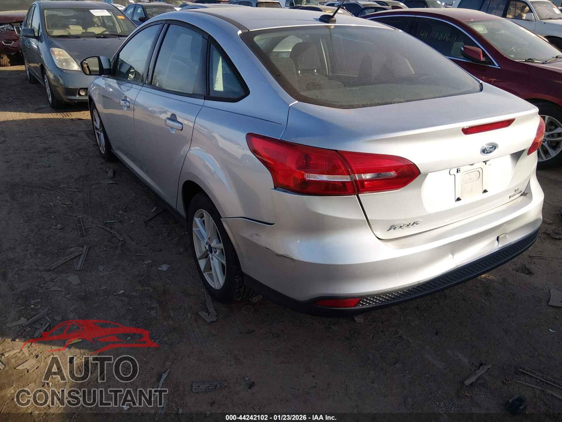 FORD FOCUS 2016 - 1FADP3F26GL394397