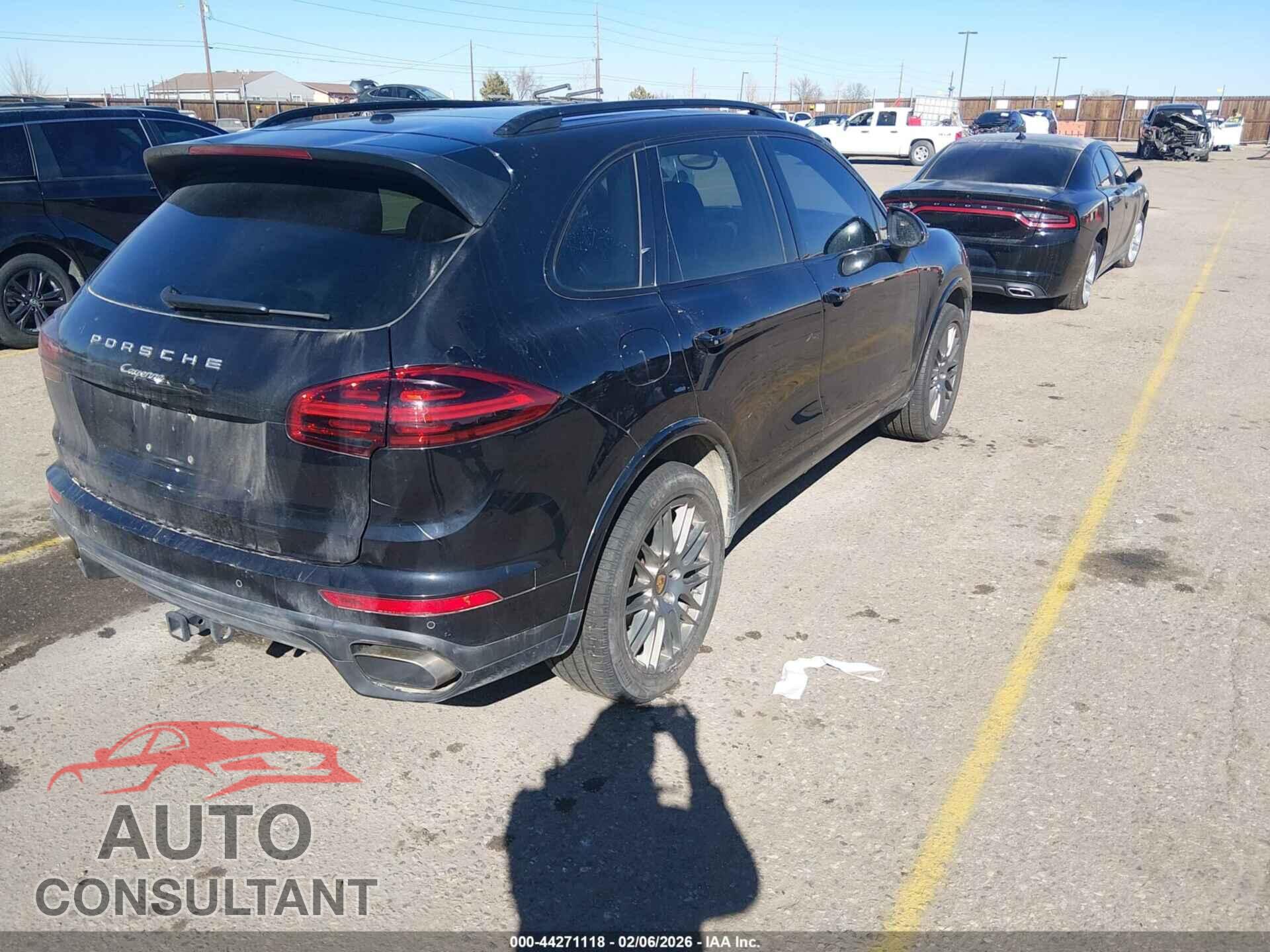 PORSCHE CAYENNE 2017 - WP1AA2A24HKA88045