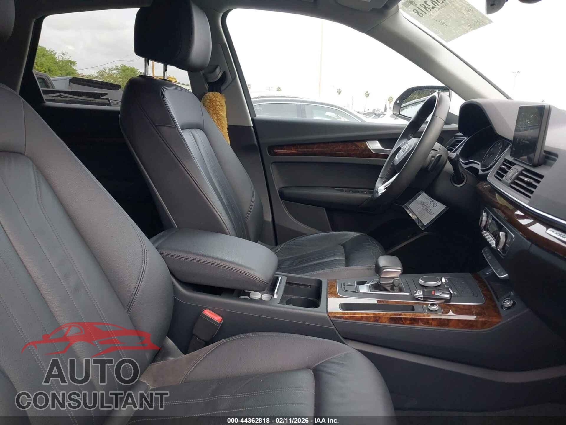 AUDI Q5 2018 - WA1ANAFY0J2135293