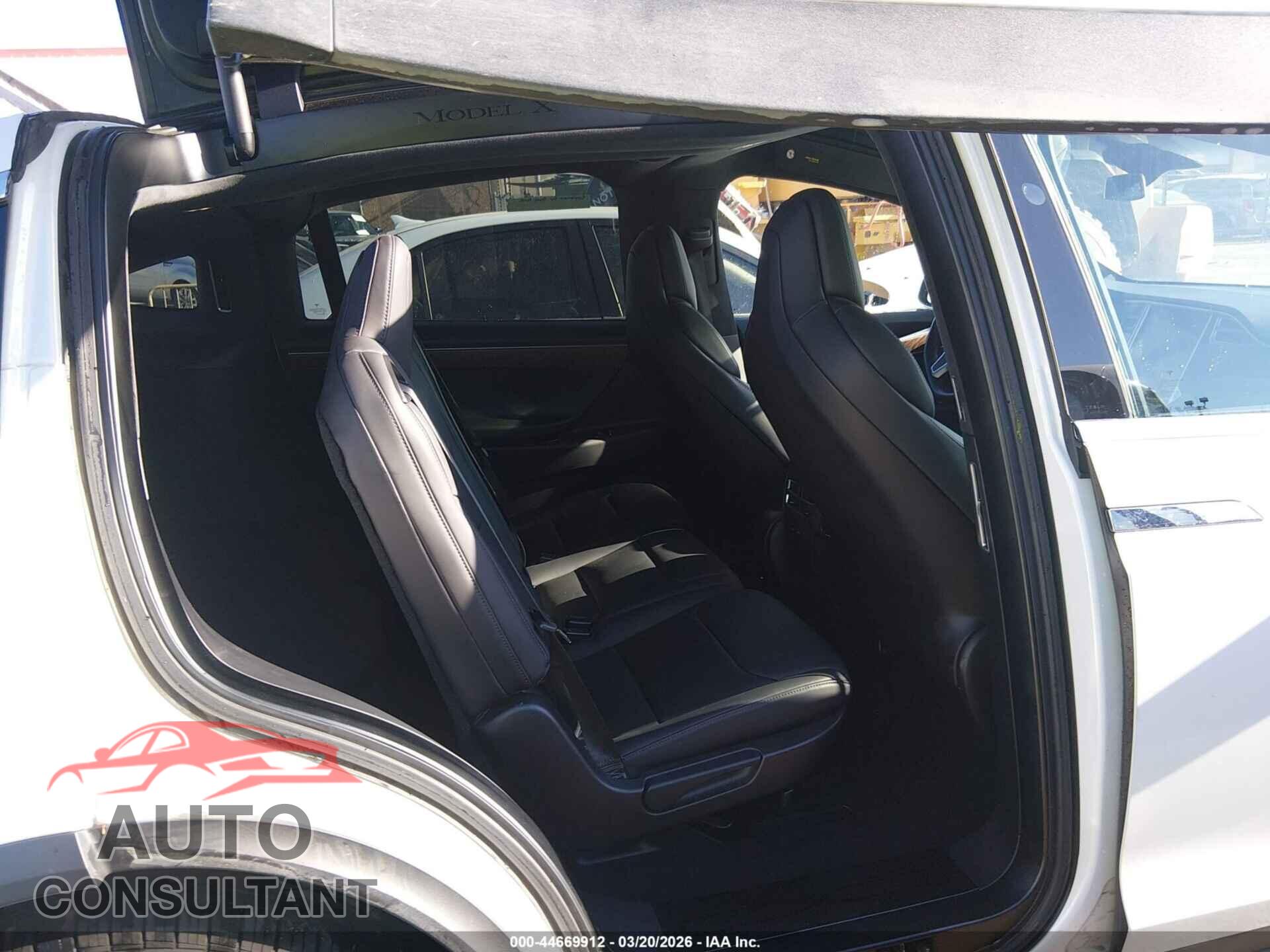 TESLA MODEL X 2017 - 5YJXCAE20HF075459